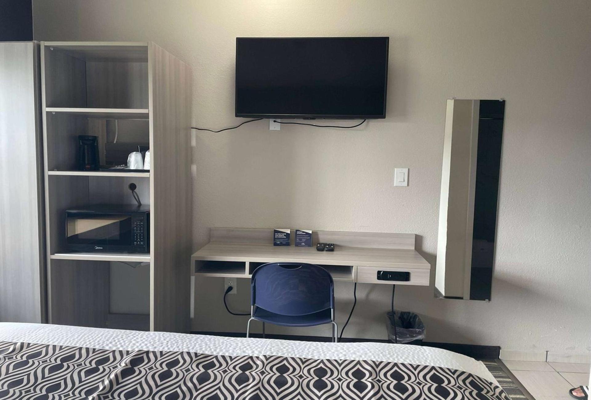 Microtel Inn & Suites by Wyndham Bossier City photo 16