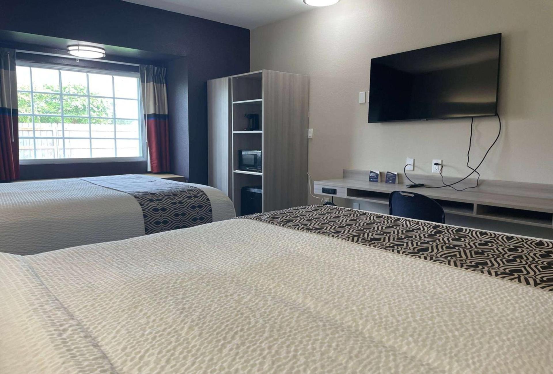 Microtel Inn & Suites by Wyndham Bossier City photo 20