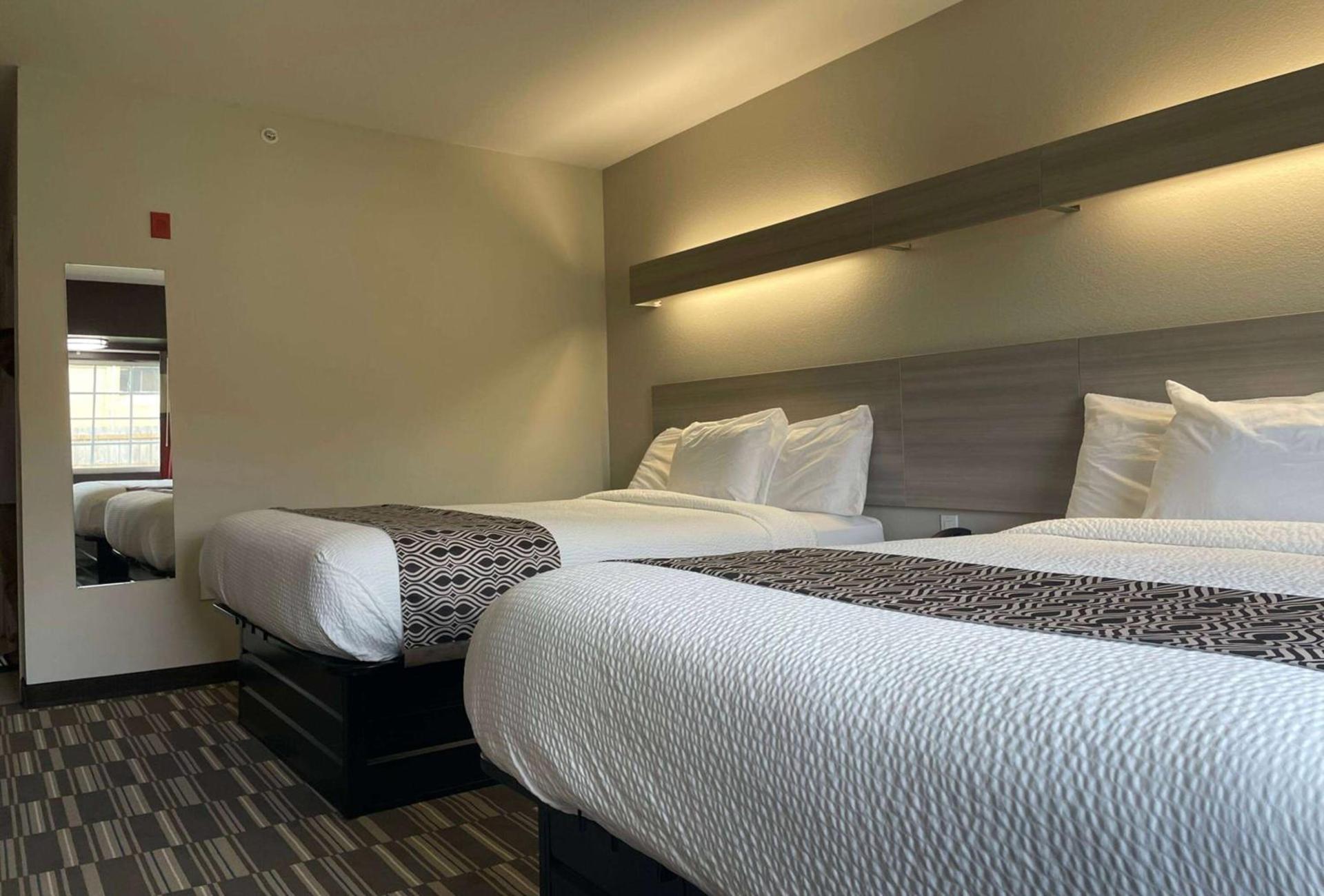 Microtel Inn & Suites by Wyndham Bossier City photo 22