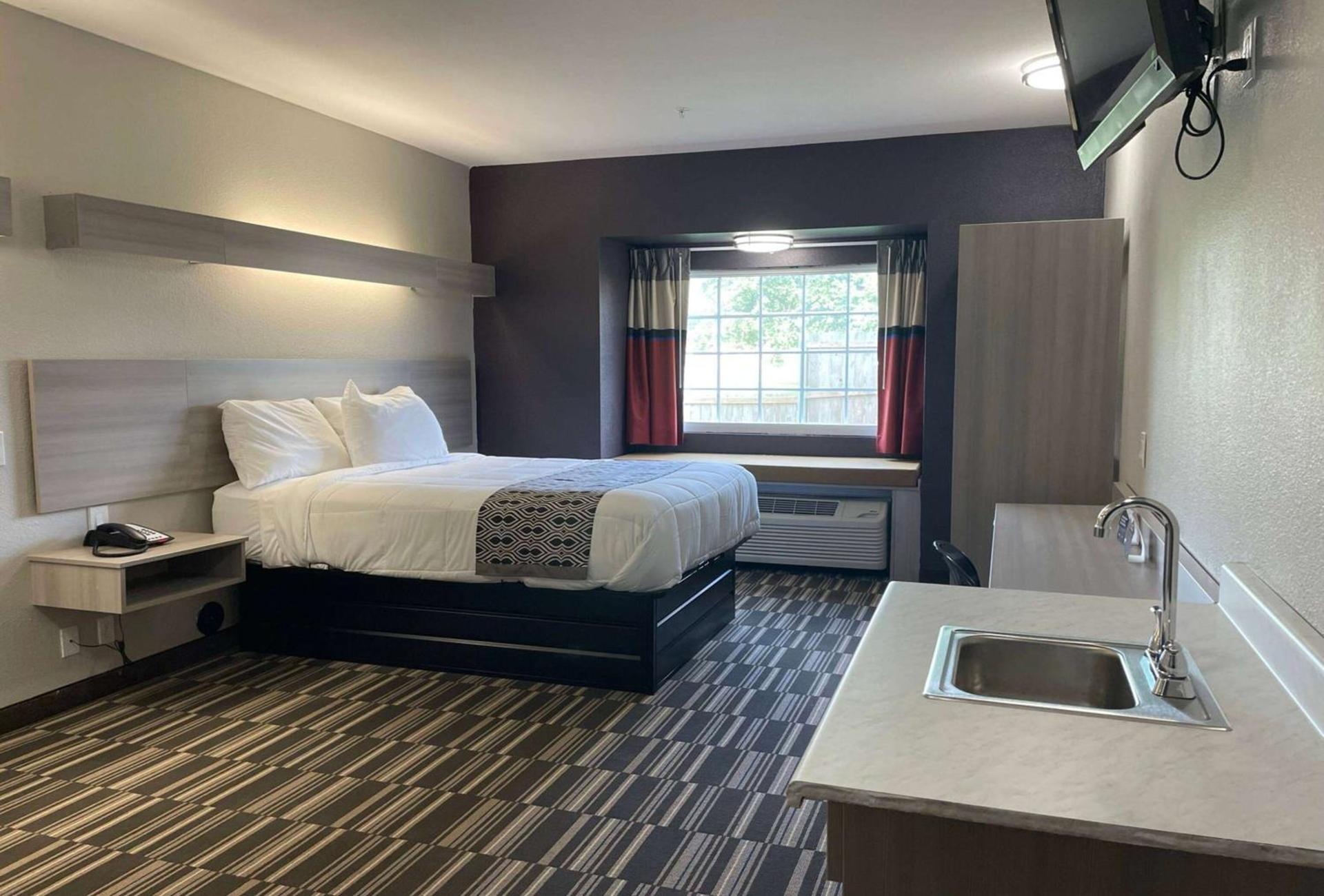 Microtel Inn & Suites by Wyndham Bossier City photo 27