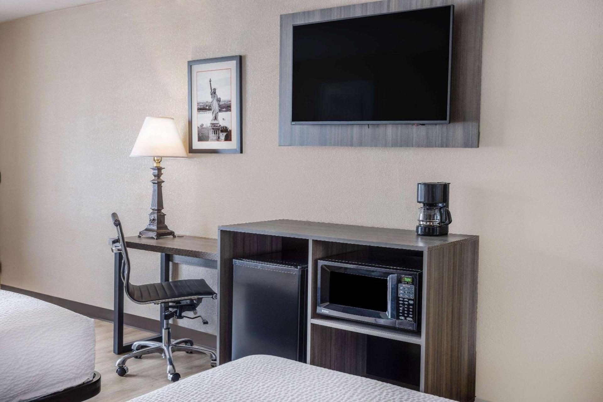 Ramada by Wyndham Rome - Verona photo 14