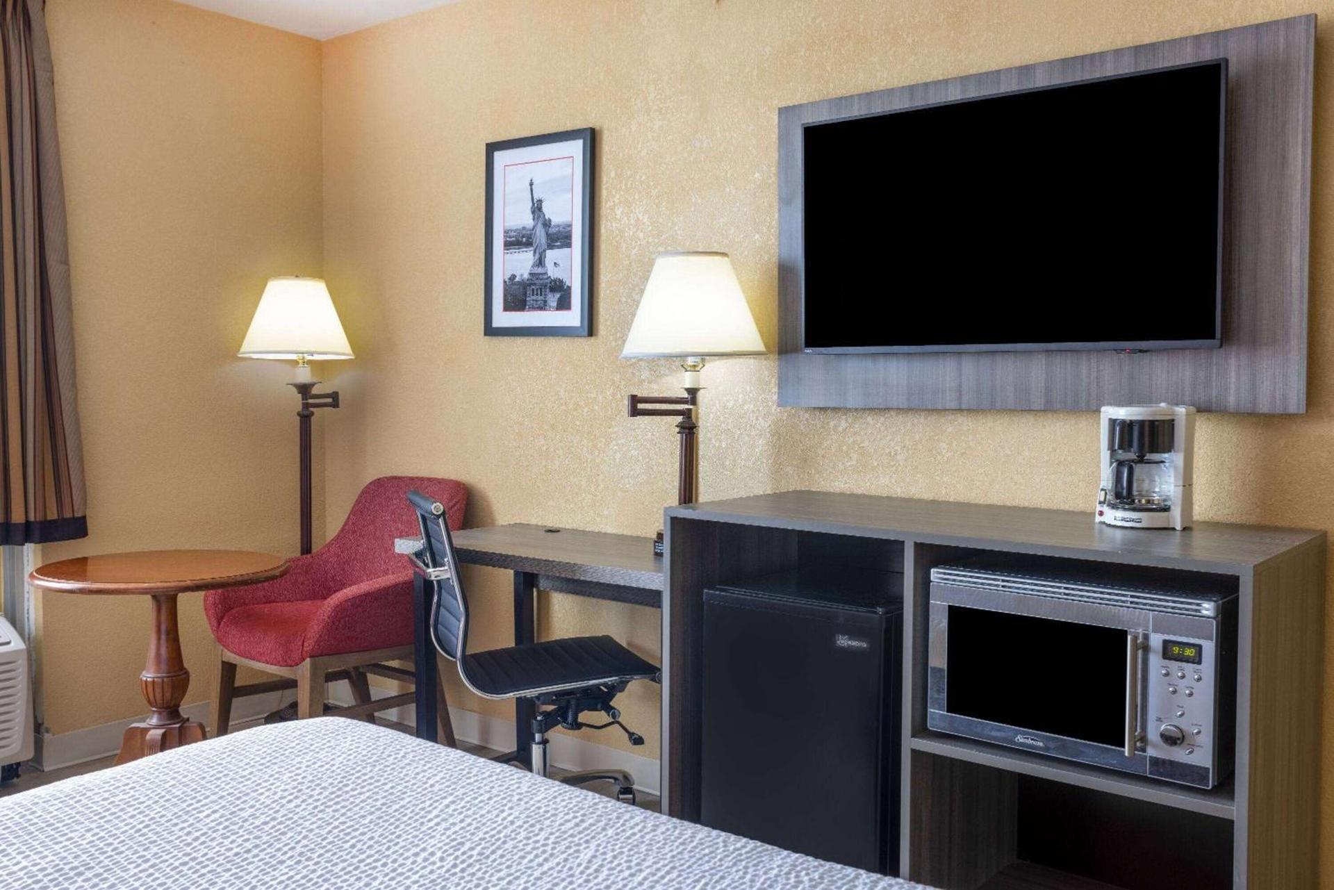 Ramada by Wyndham Rome - Verona photo 19