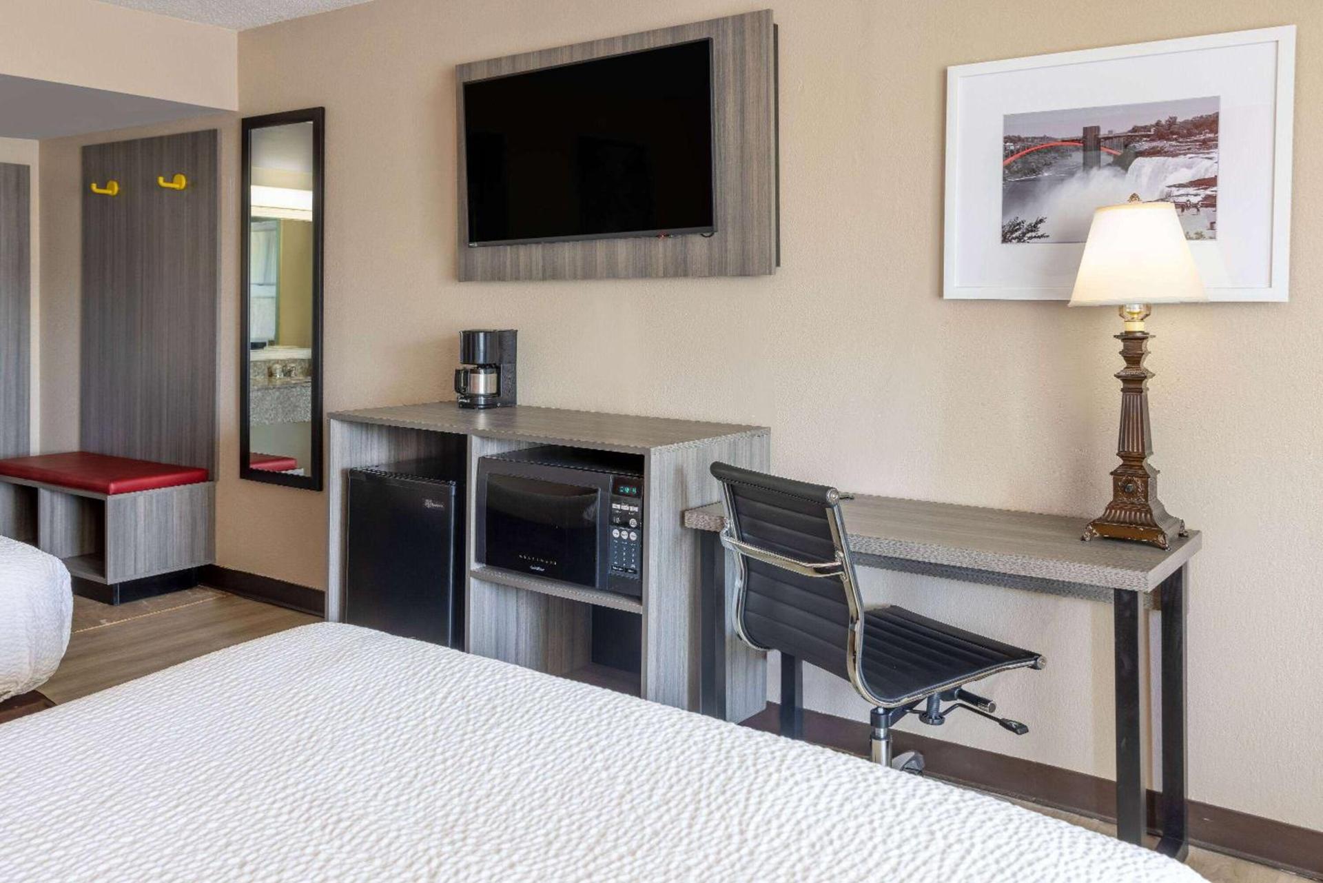 Ramada by Wyndham Rome - Verona photo 21
