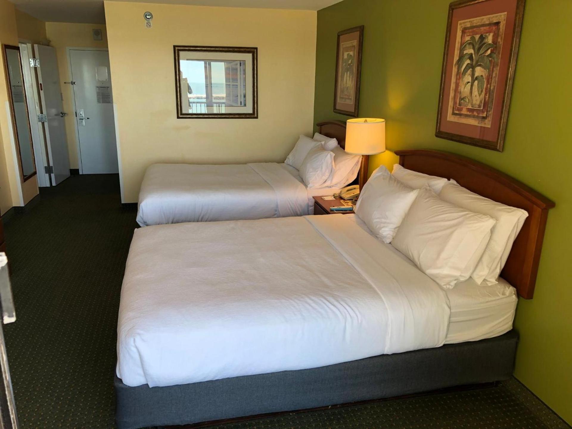 Holiday Inn & Suites Clearwater Beach by IHG photo 59