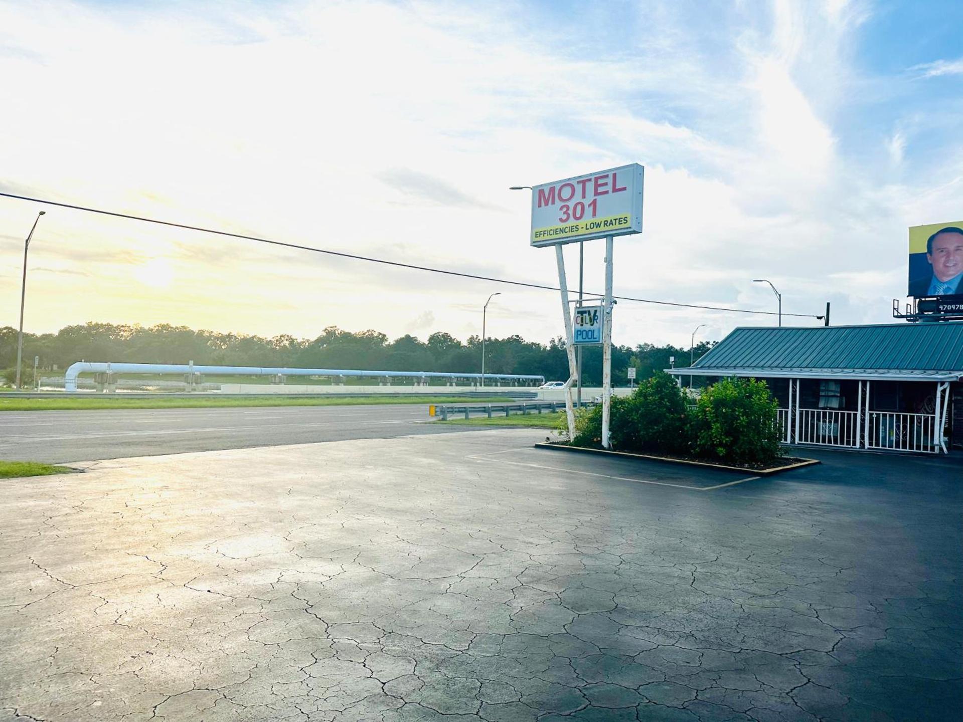 Motel 301 photo 1