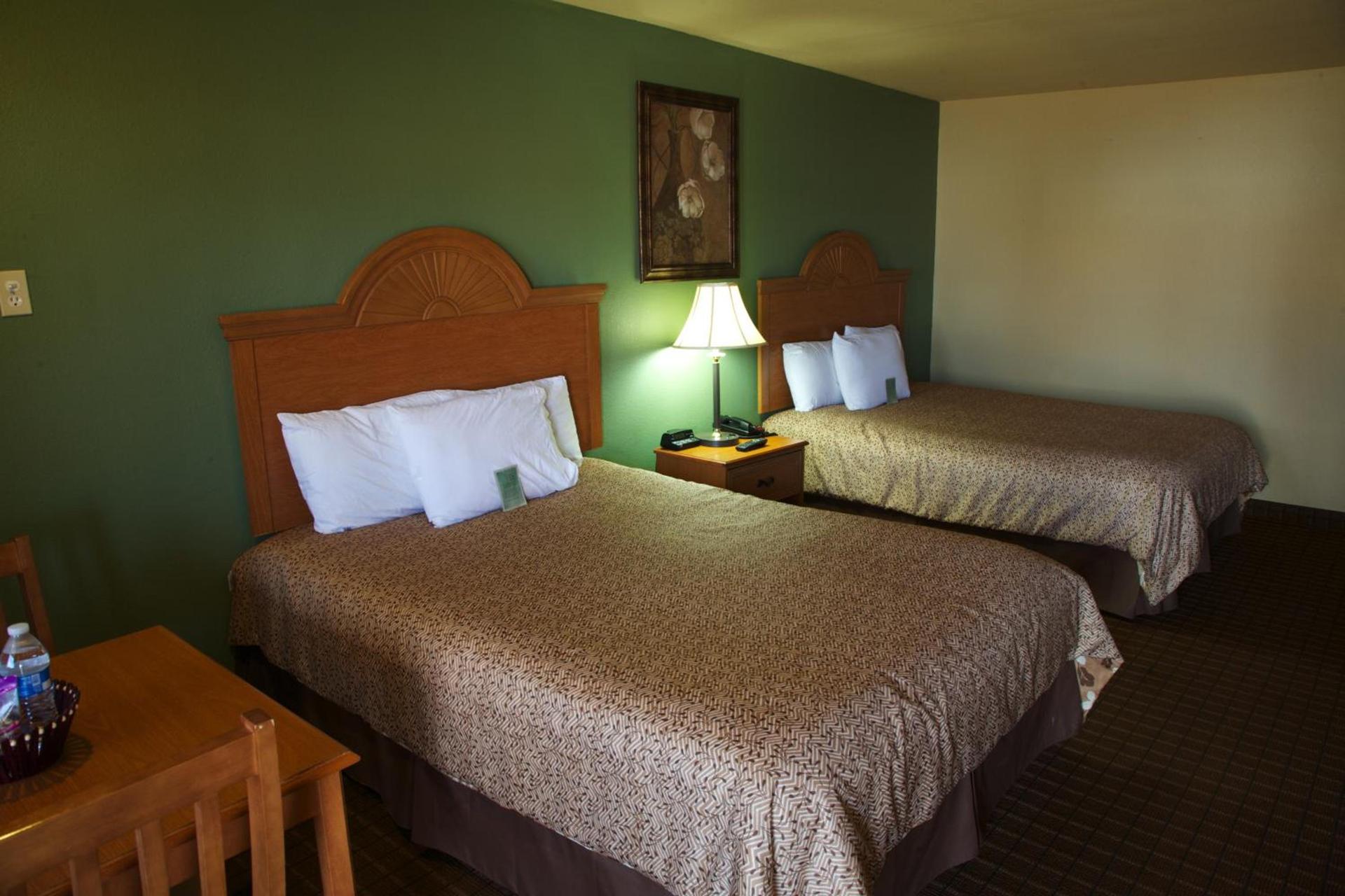 Coach Light Inn photo 15