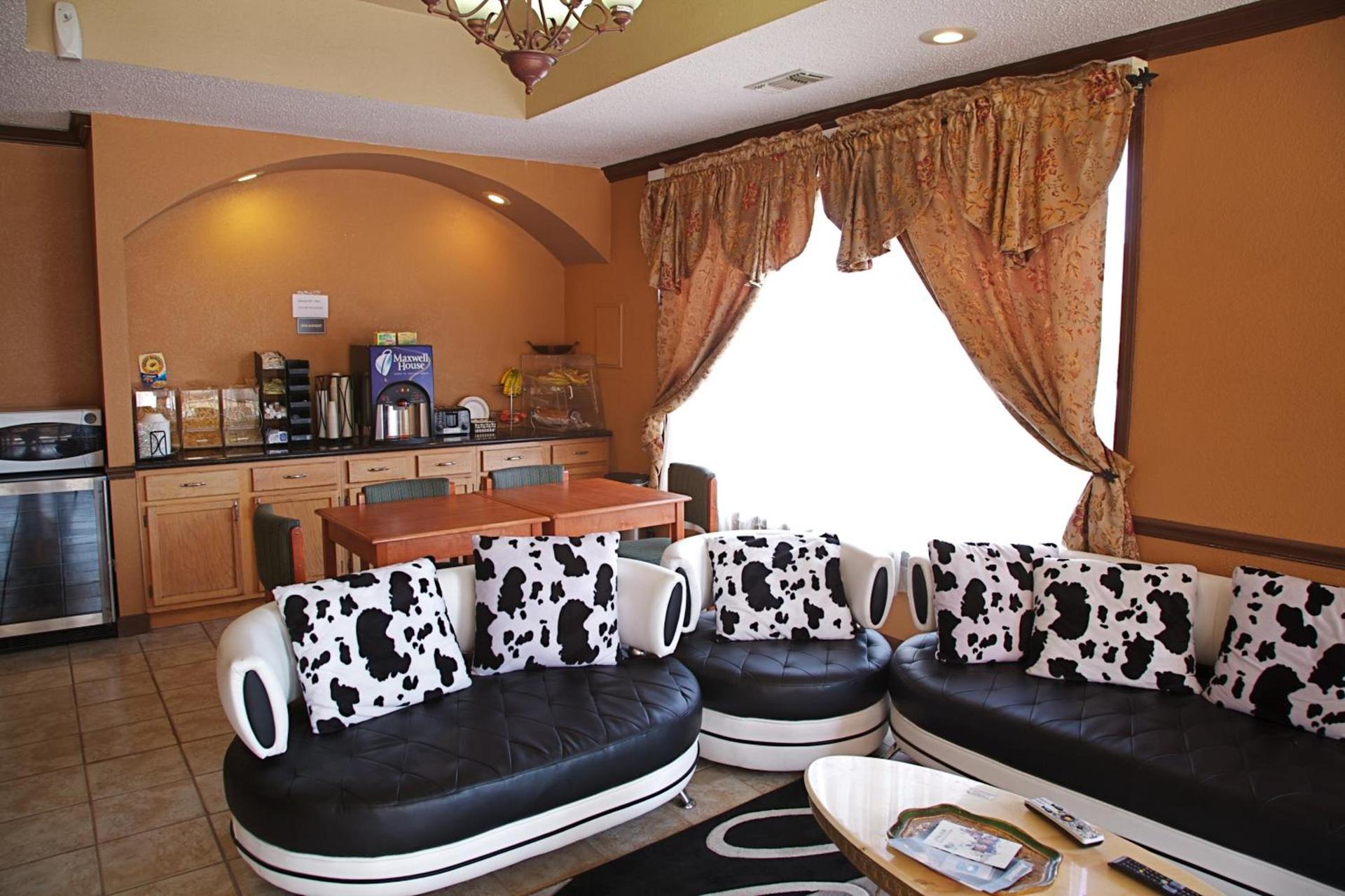 Coach Light Inn photo 26