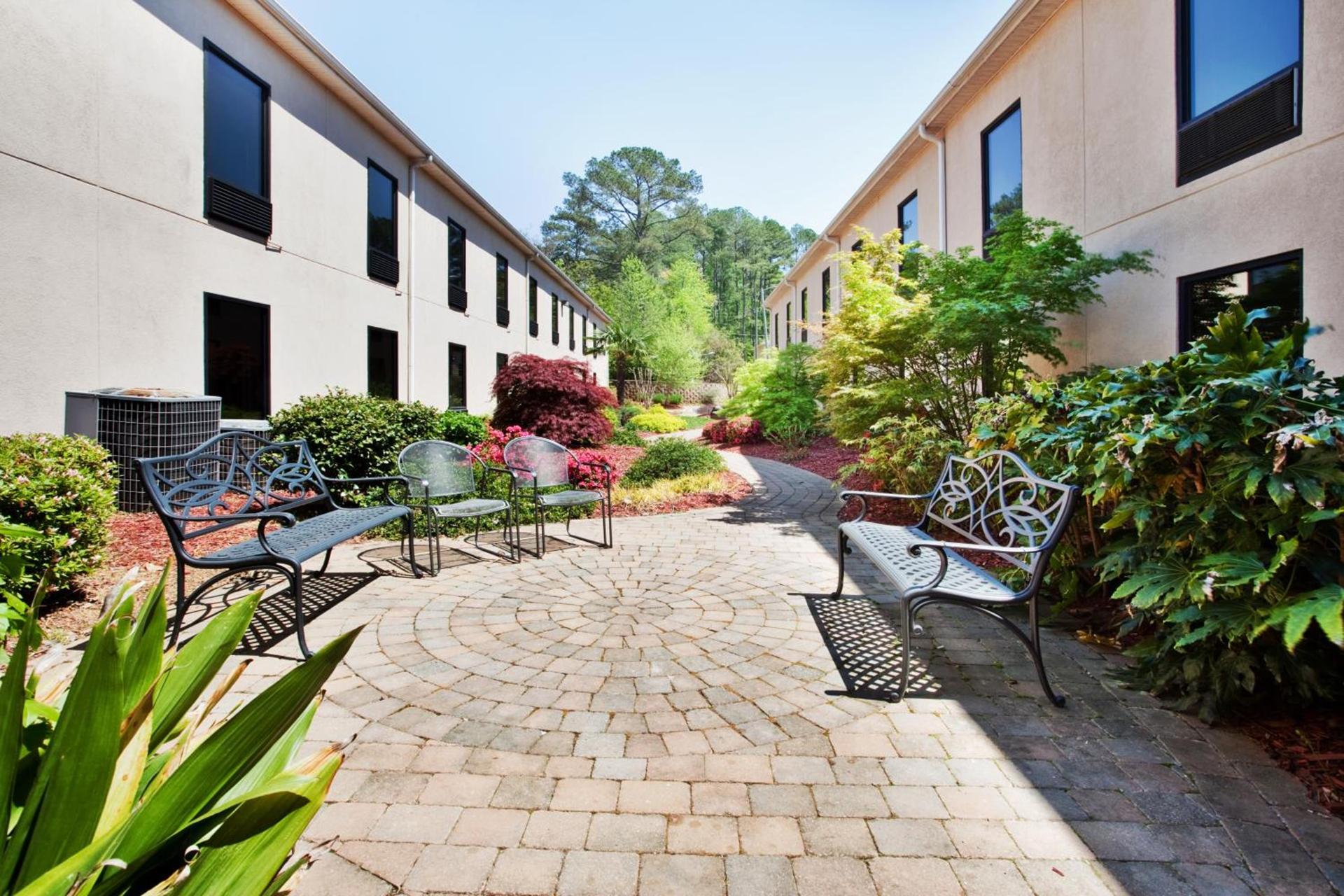 Country Inn & Suites by Radisson, Griffin, GA photo 28