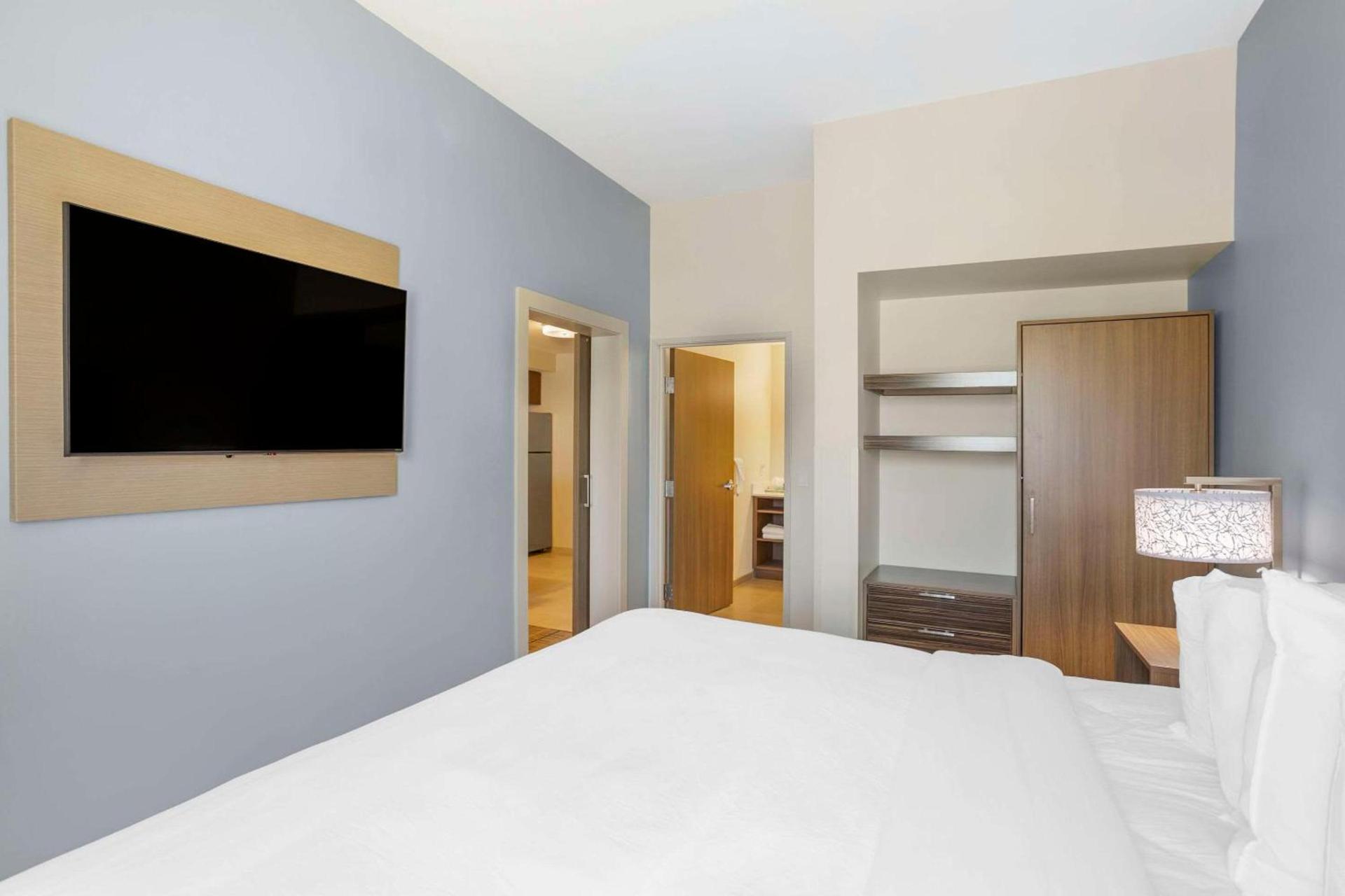 MainStay Suites North - Central York photo 15