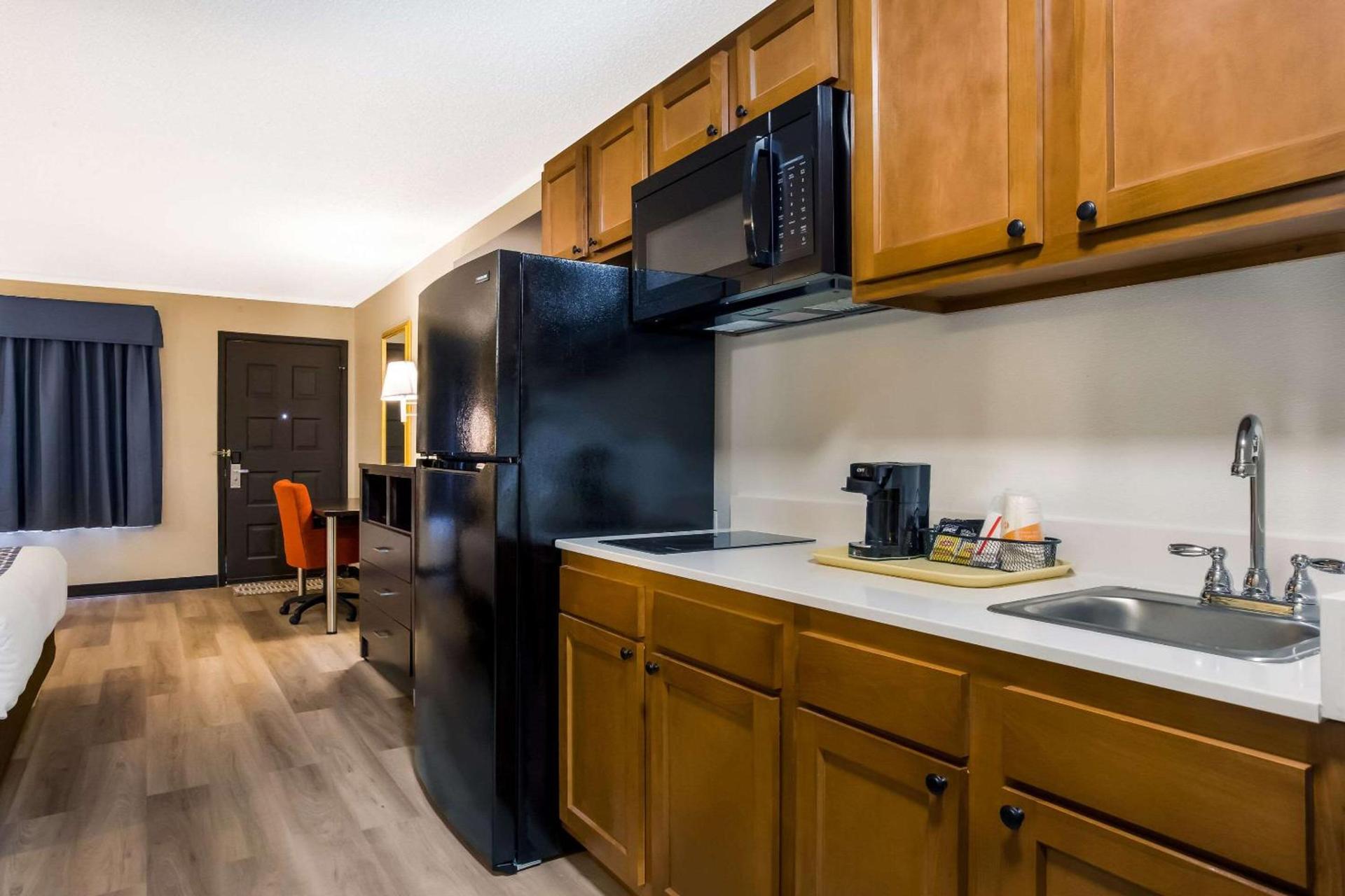Suburban Studios Millville photo 2