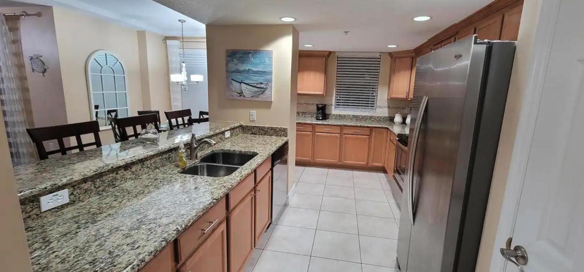 Opus Condominiums photo 18