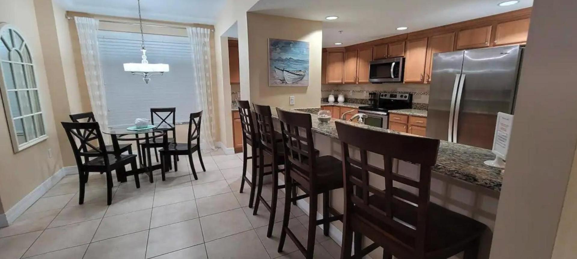 Opus Condominiums photo 53