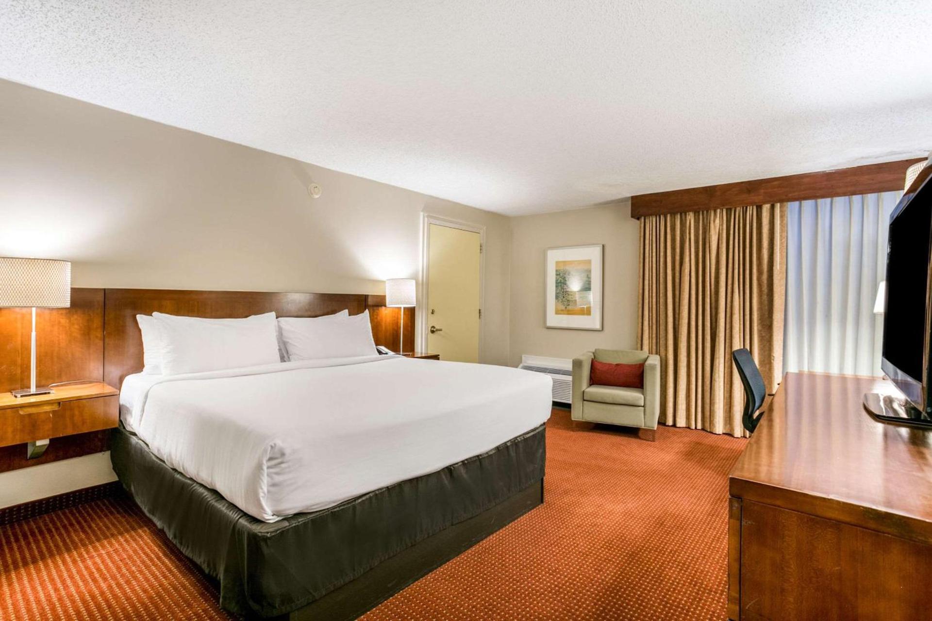 Clarion Hotel BWI Airport Arundel Mills photo 6