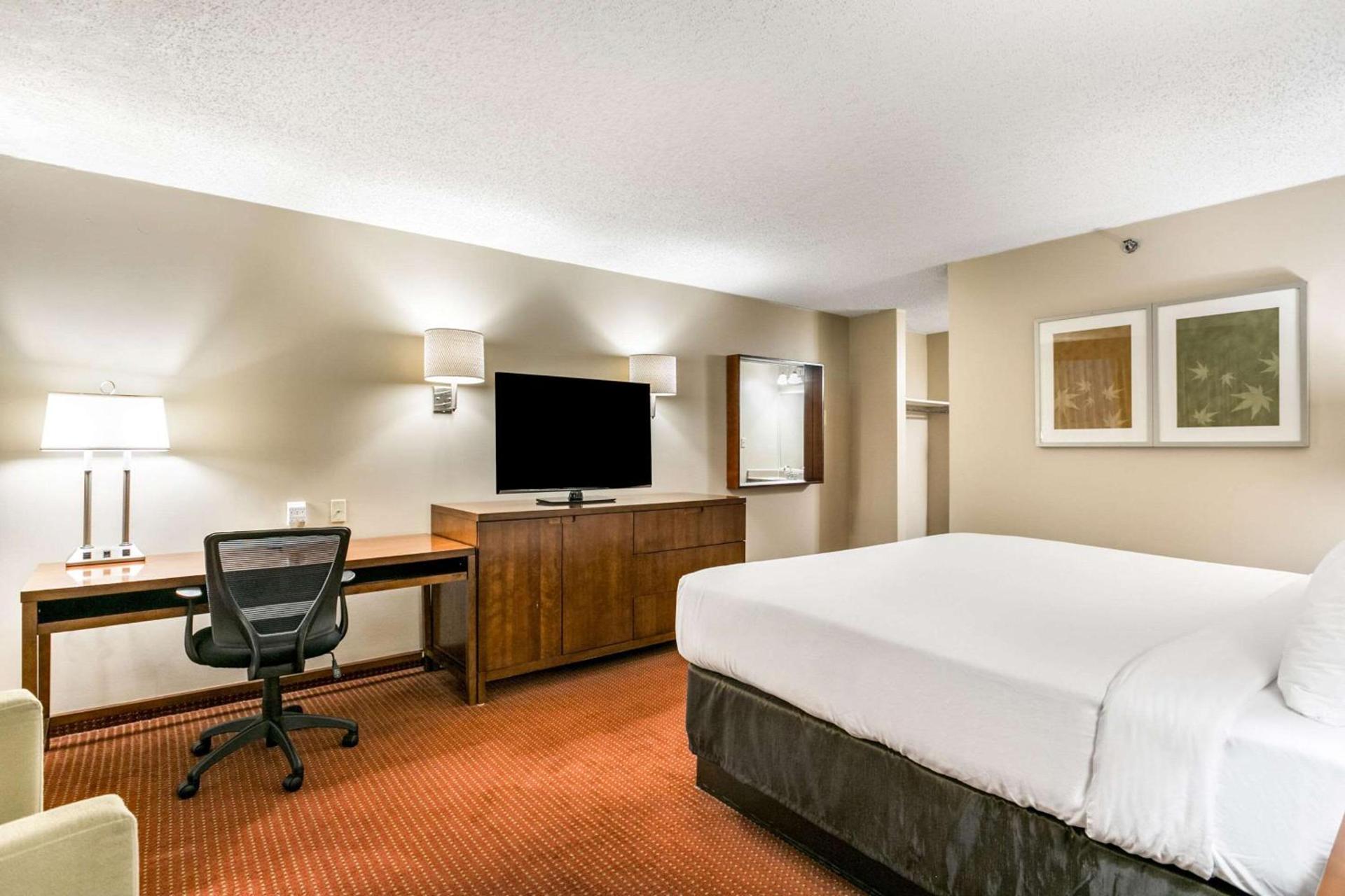 Clarion Hotel BWI Airport Arundel Mills photo 11