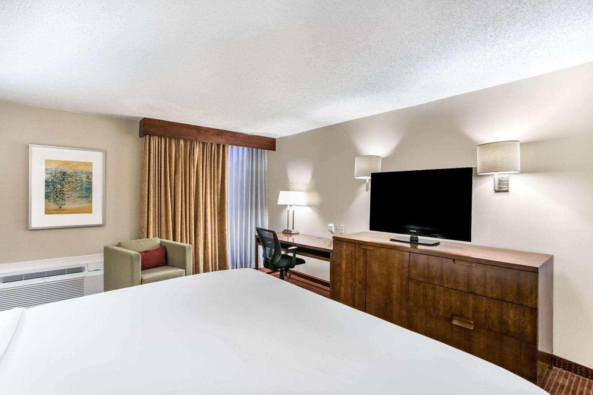 Clarion Hotel BWI Airport Arundel Mills photo 12