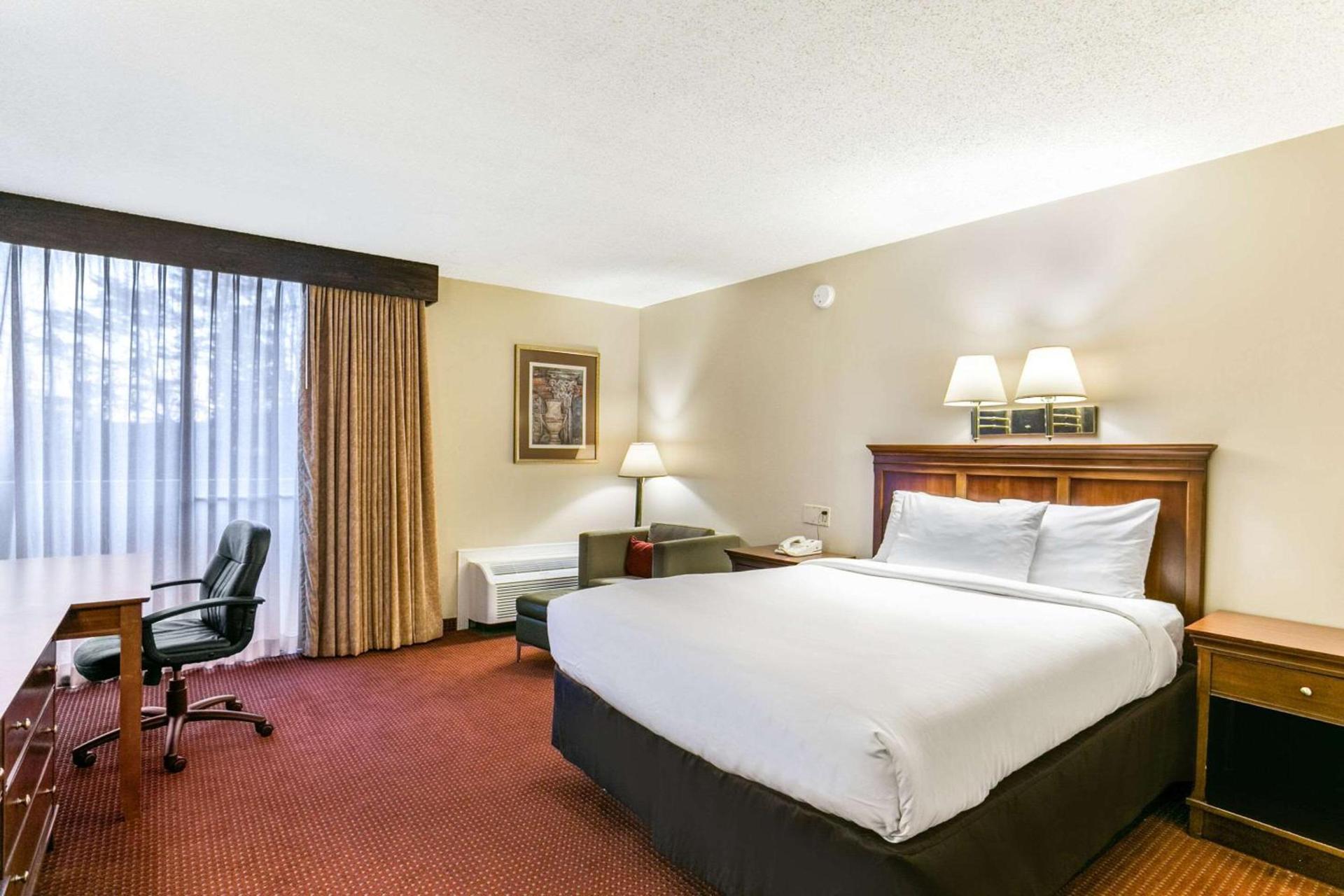 Clarion Hotel BWI Airport Arundel Mills photo 13