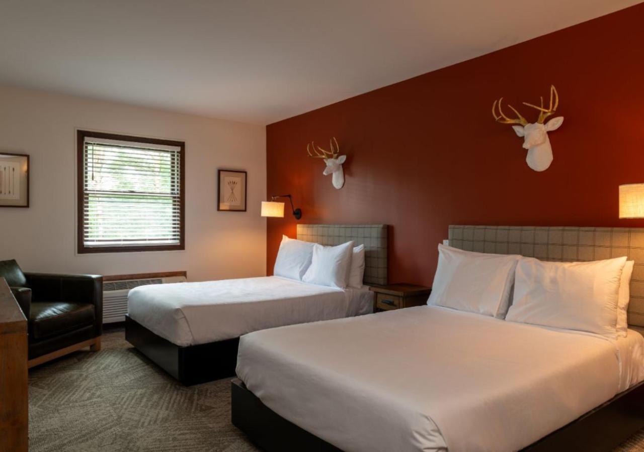 Lodge at Schroon Lake photo 23