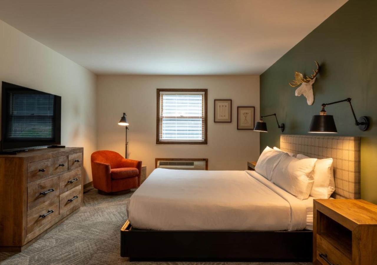 Lodge at Schroon Lake photo 26