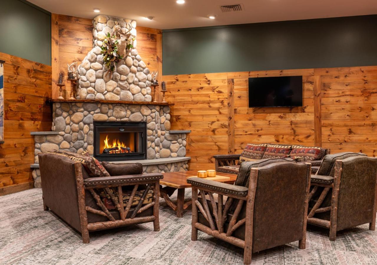 Lodge at Schroon Lake photo 36