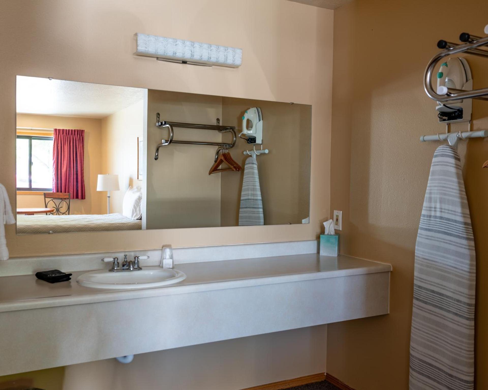 Oregon Trail Inn photo 11
