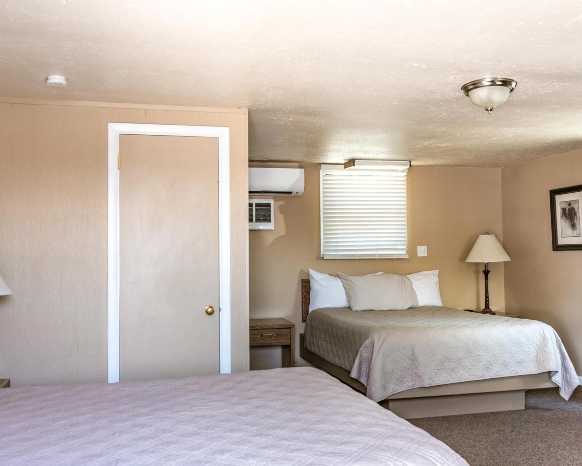 Oregon Trail Inn photo 18
