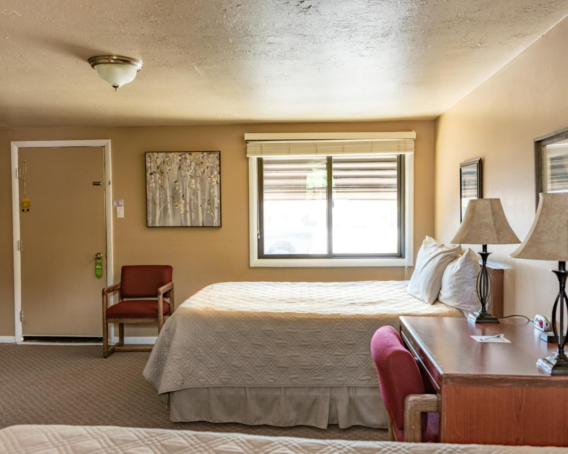 Oregon Trail Inn photo 16
