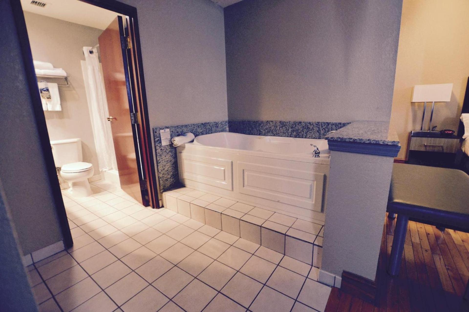 Holiday Inn Express Cleveland Downtown by IHG photo 34