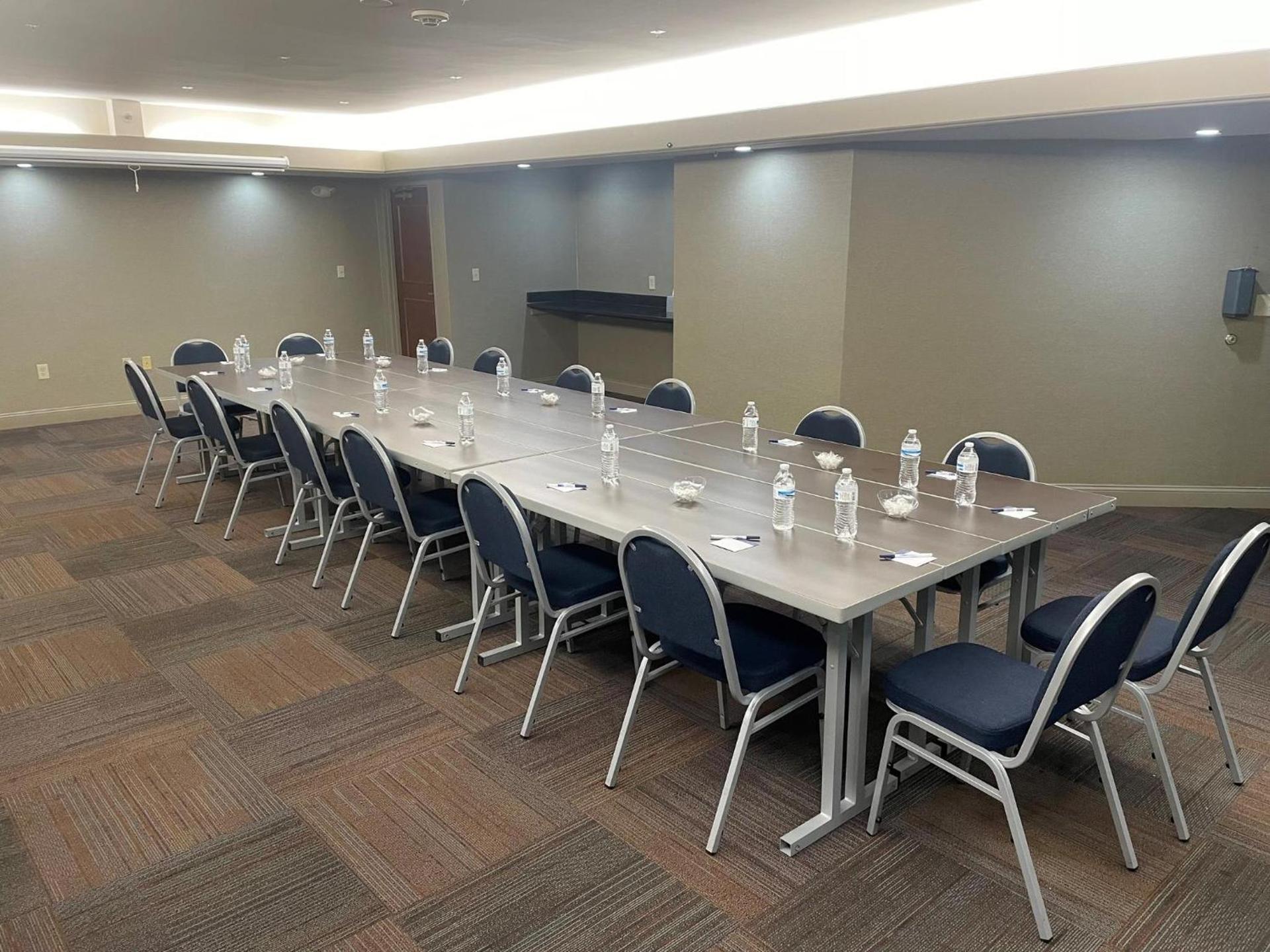 Holiday Inn Express Cleveland Downtown by IHG photo 21