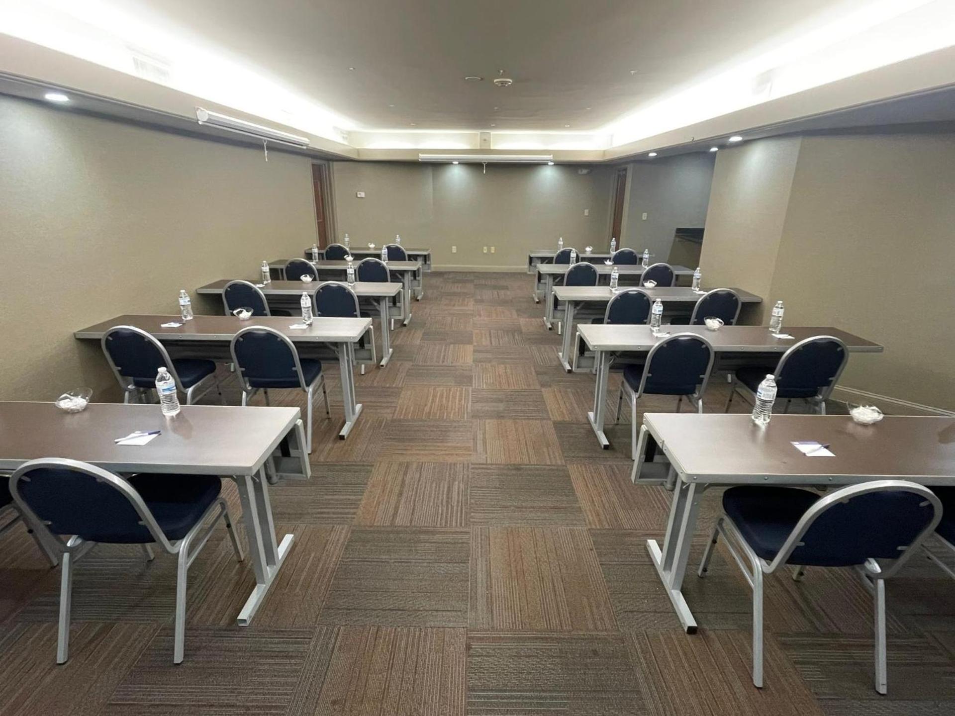 Holiday Inn Express Cleveland Downtown by IHG photo 19