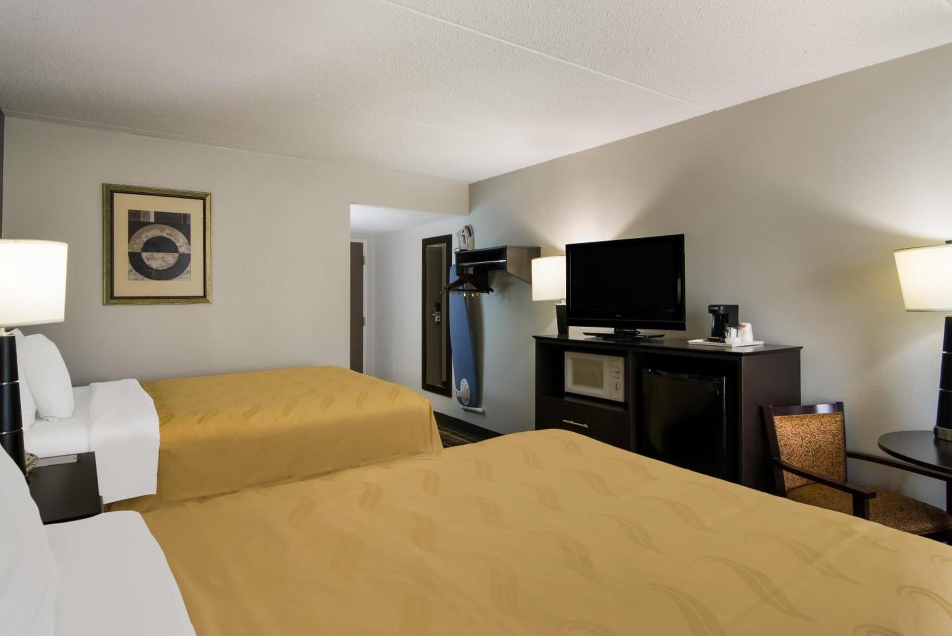 Quality Inn Aurora - Naperville Area photo 35