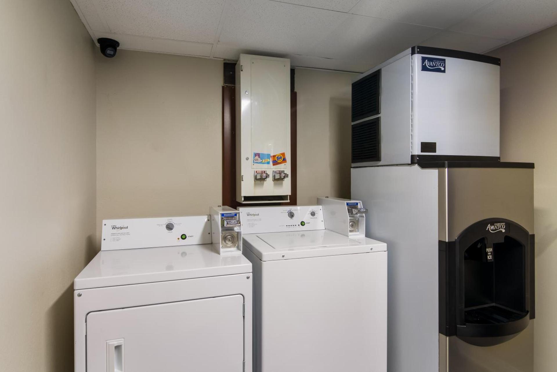 Quality Inn Aurora - Naperville Area photo 42