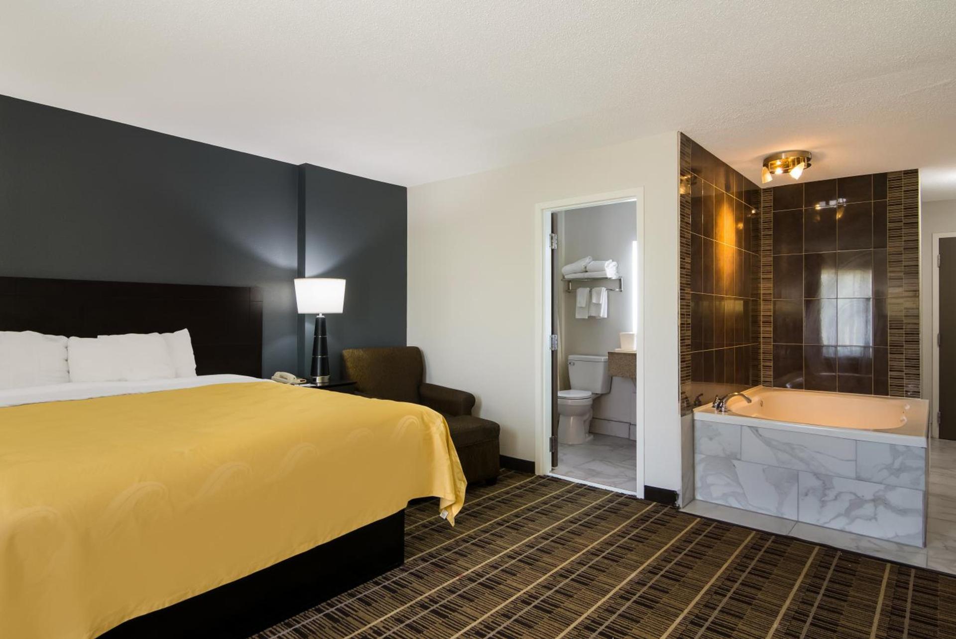 Quality Inn Aurora - Naperville Area photo 53