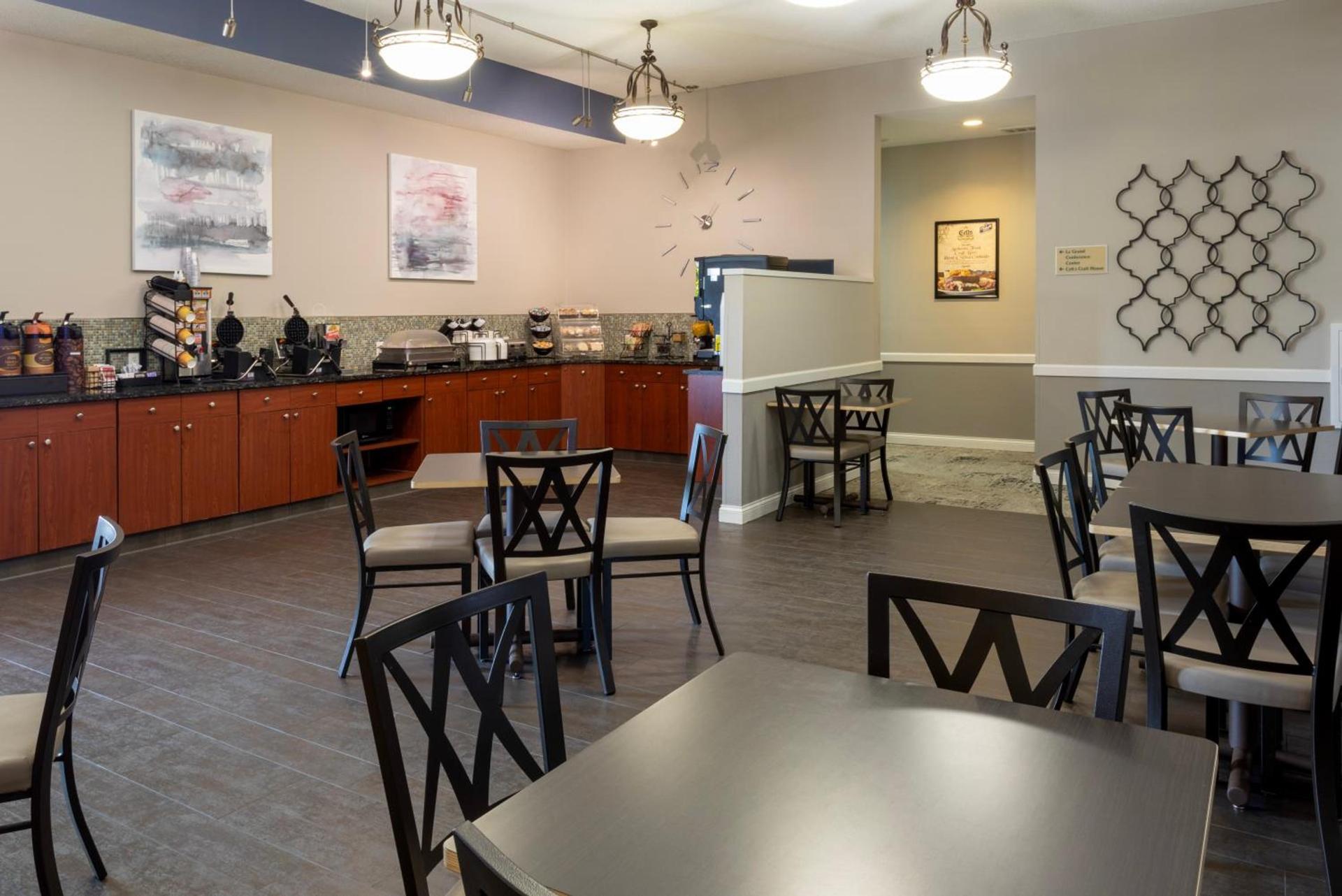 Grandstay Apple Valley photo 13