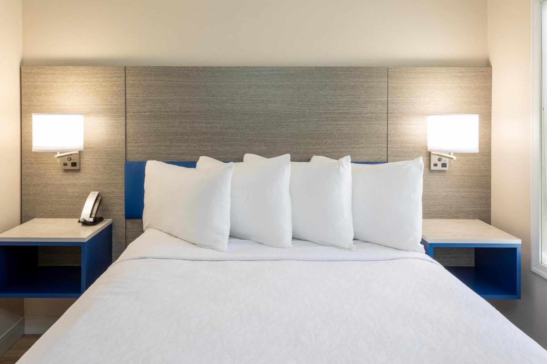 Grandstay Apple Valley photo 22