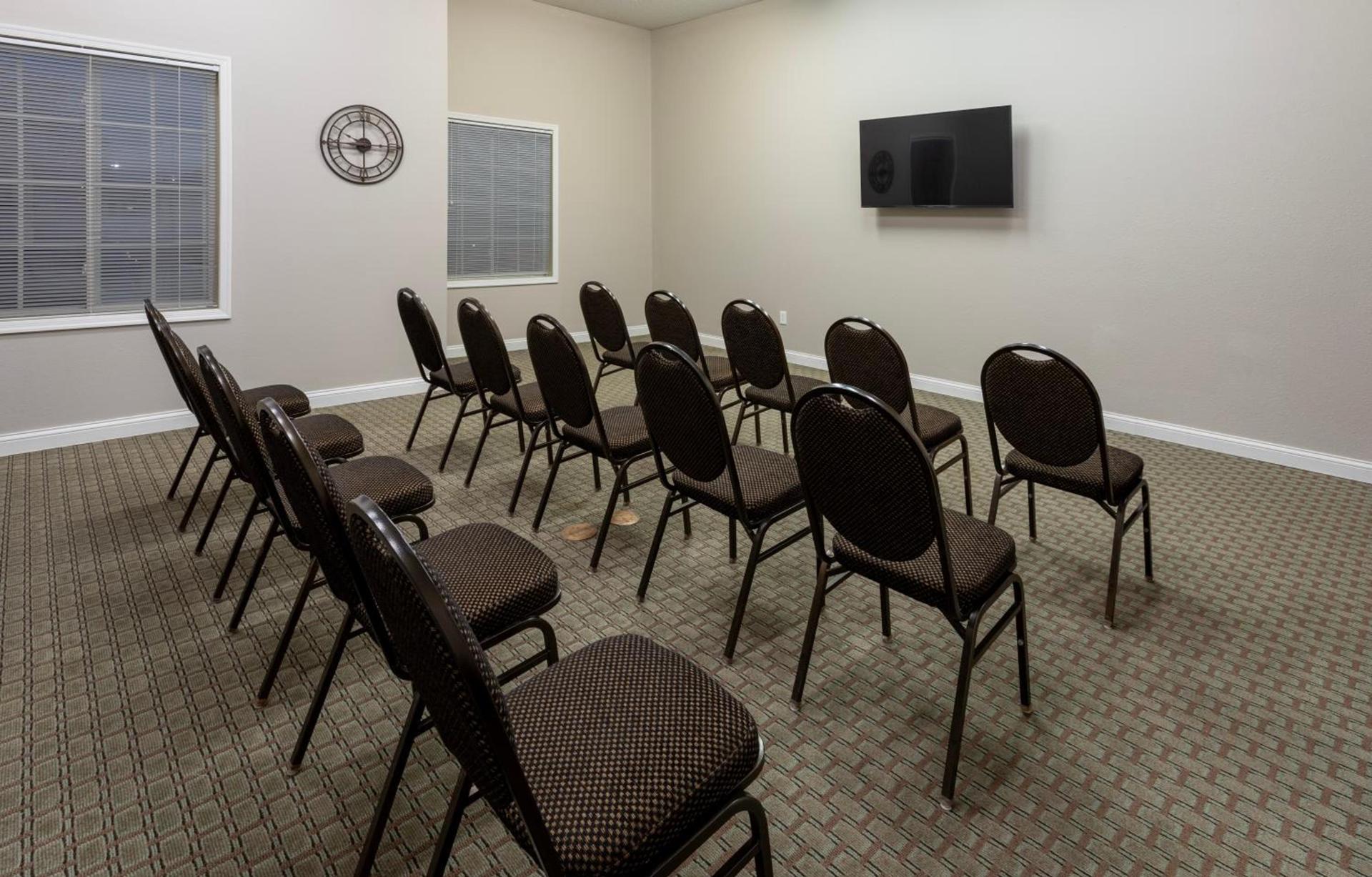 Grandstay Apple Valley photo 16