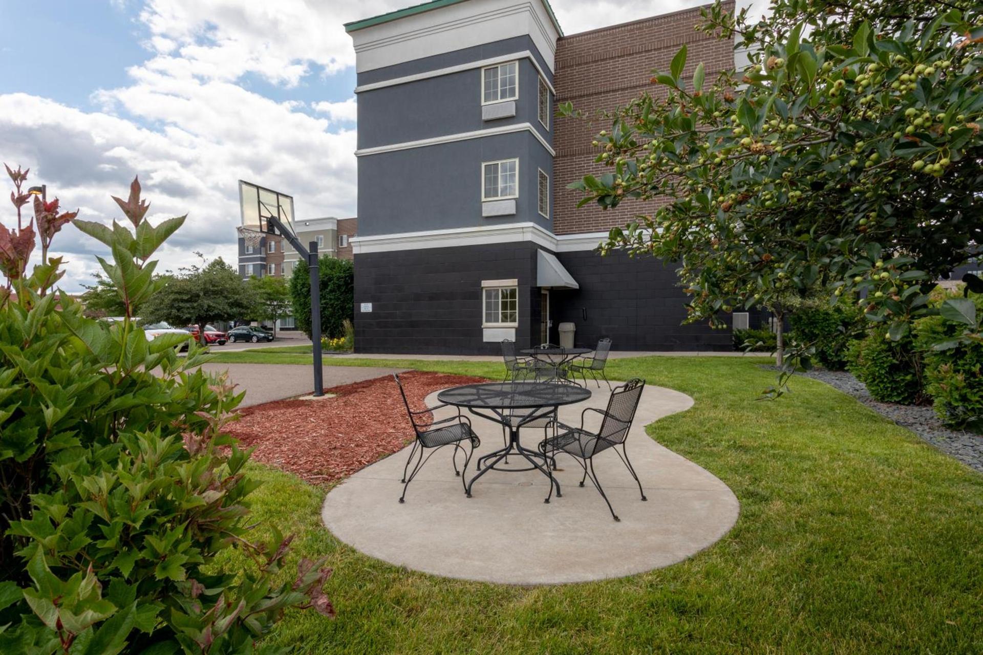 Grandstay Apple Valley photo 23