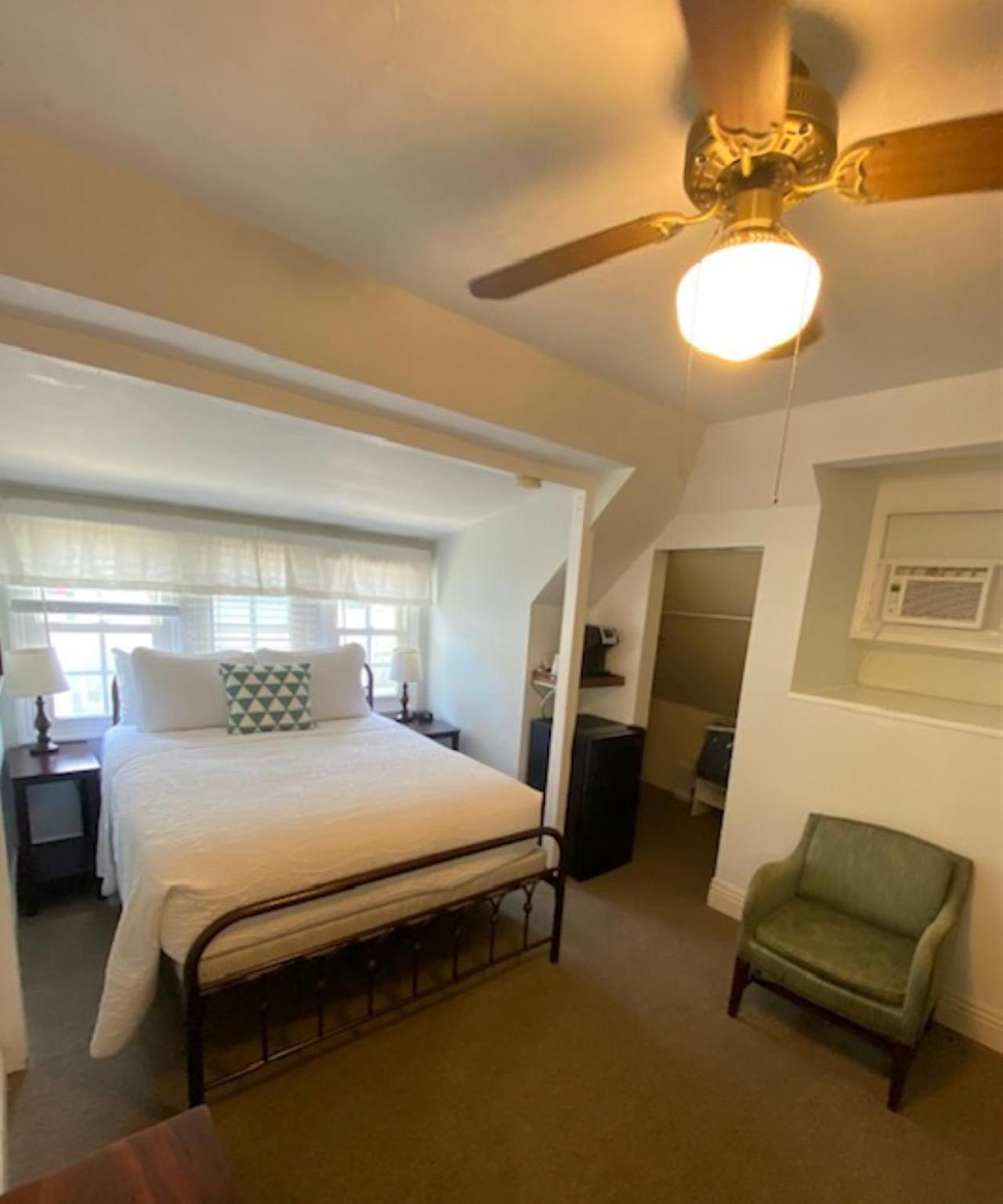 Cherokee Lodge photo 21