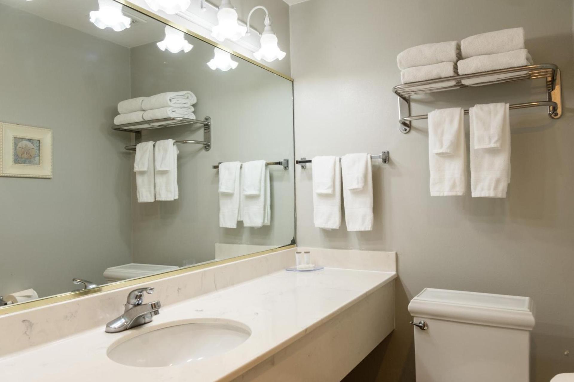 Travelodge by Wyndham Monterey Bay photo 17