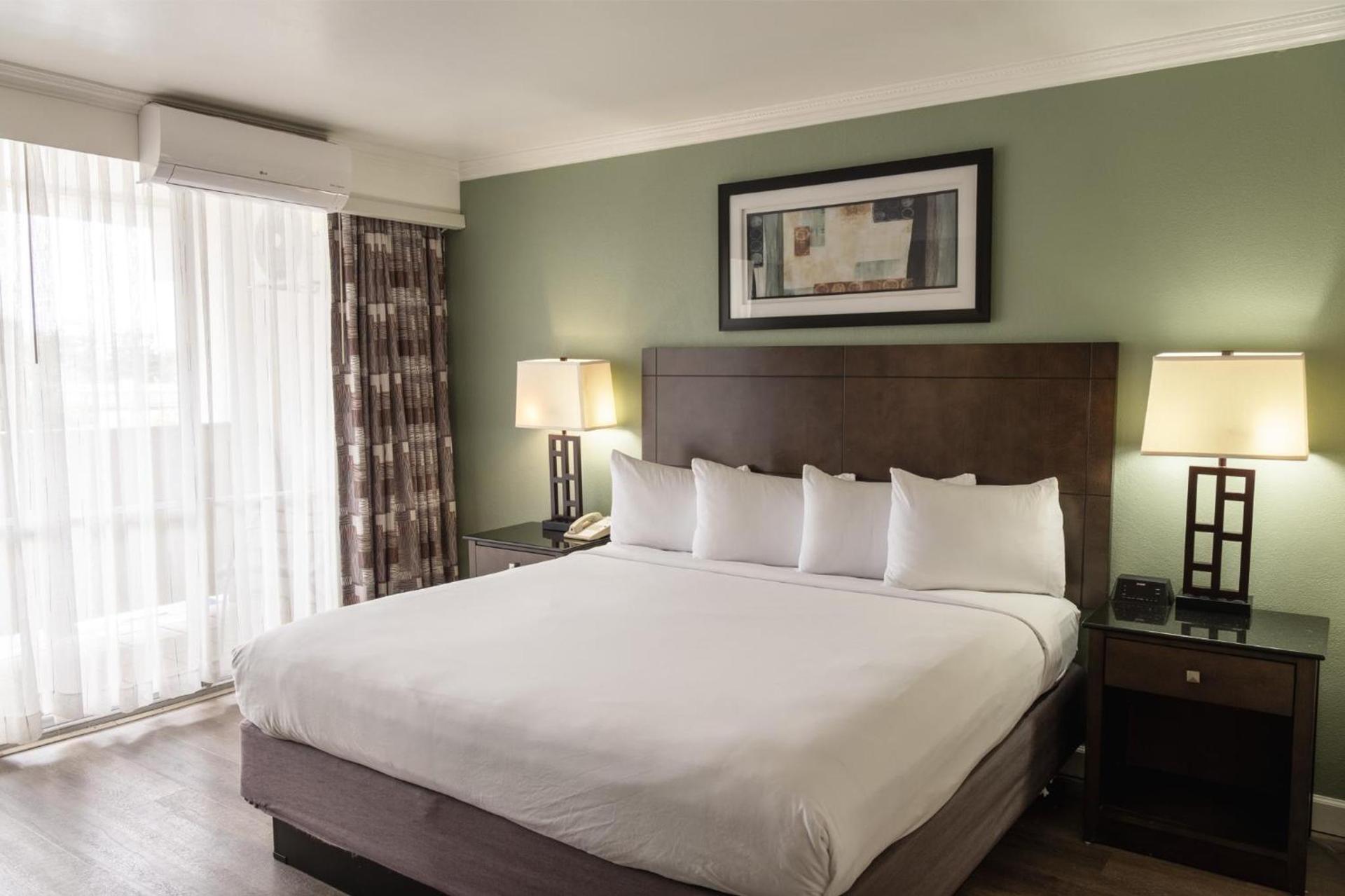 Travelodge by Wyndham Monterey Bay photo 60