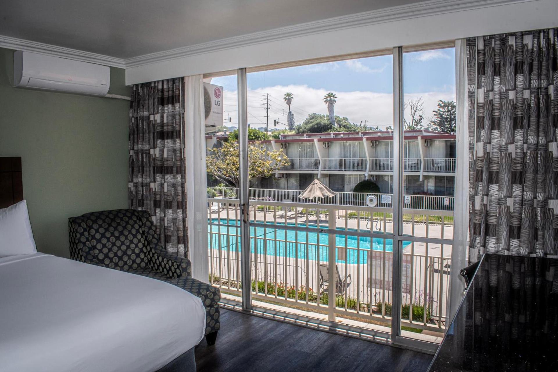 Travelodge by Wyndham Monterey Bay photo 41