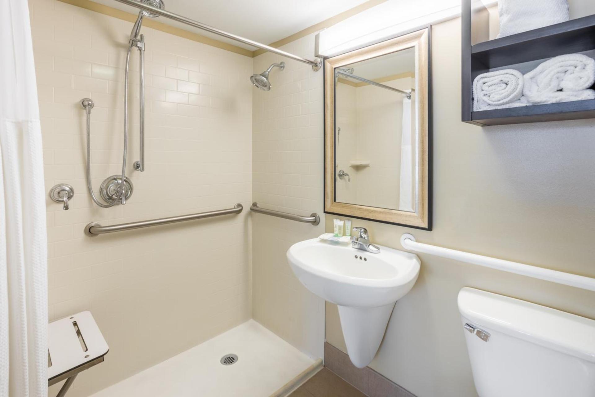 Staybridge Suites Savannah Historic District by IHG photo 2