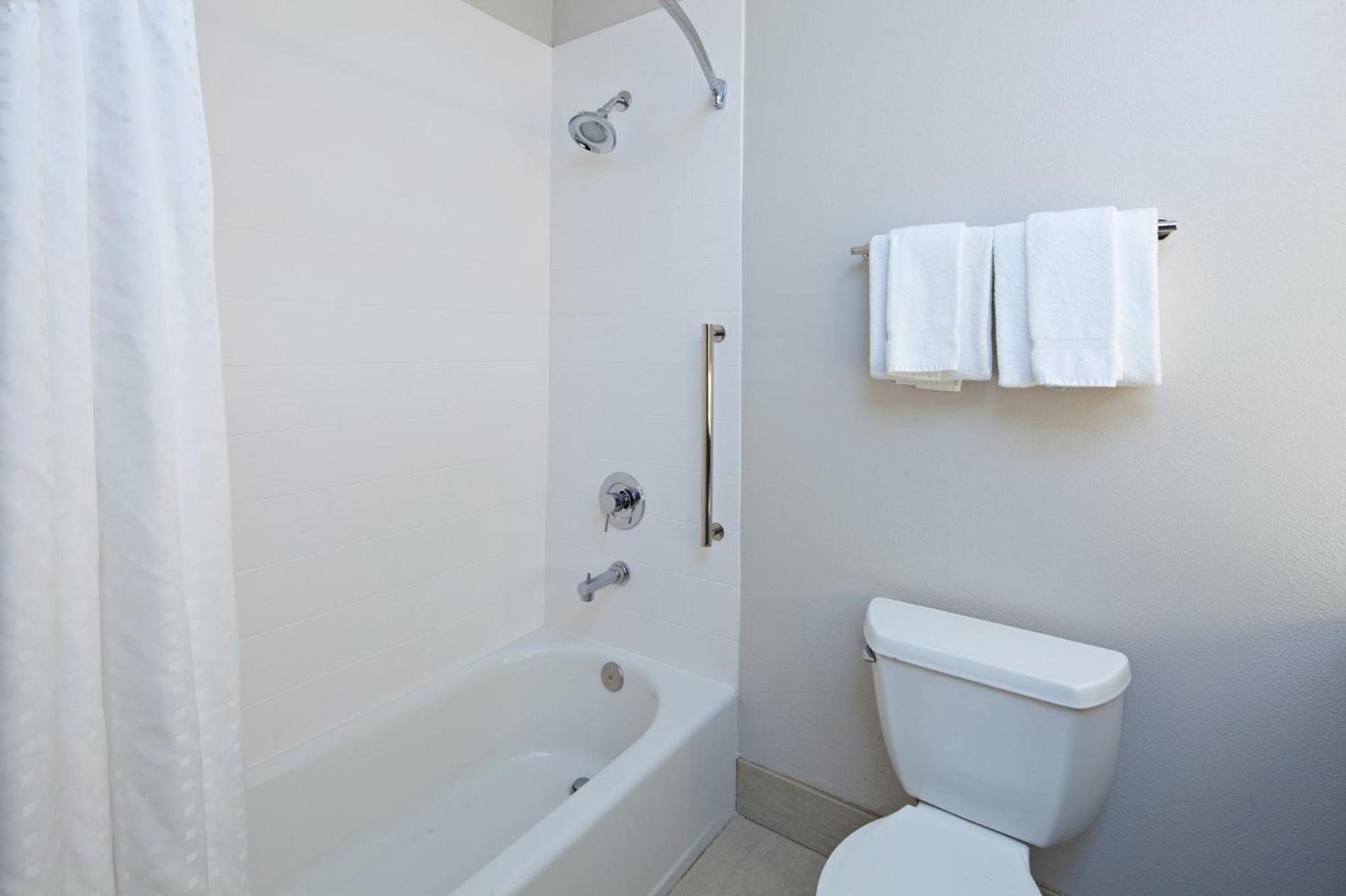 Holiday Inn Express & Suites Tucson North - Marana, by IHG photo 17