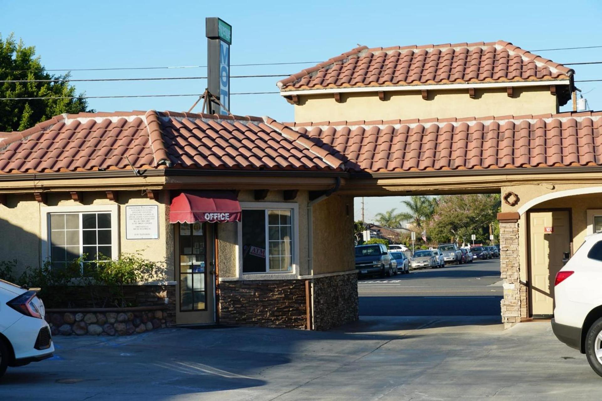 Avenue Motel photo 14