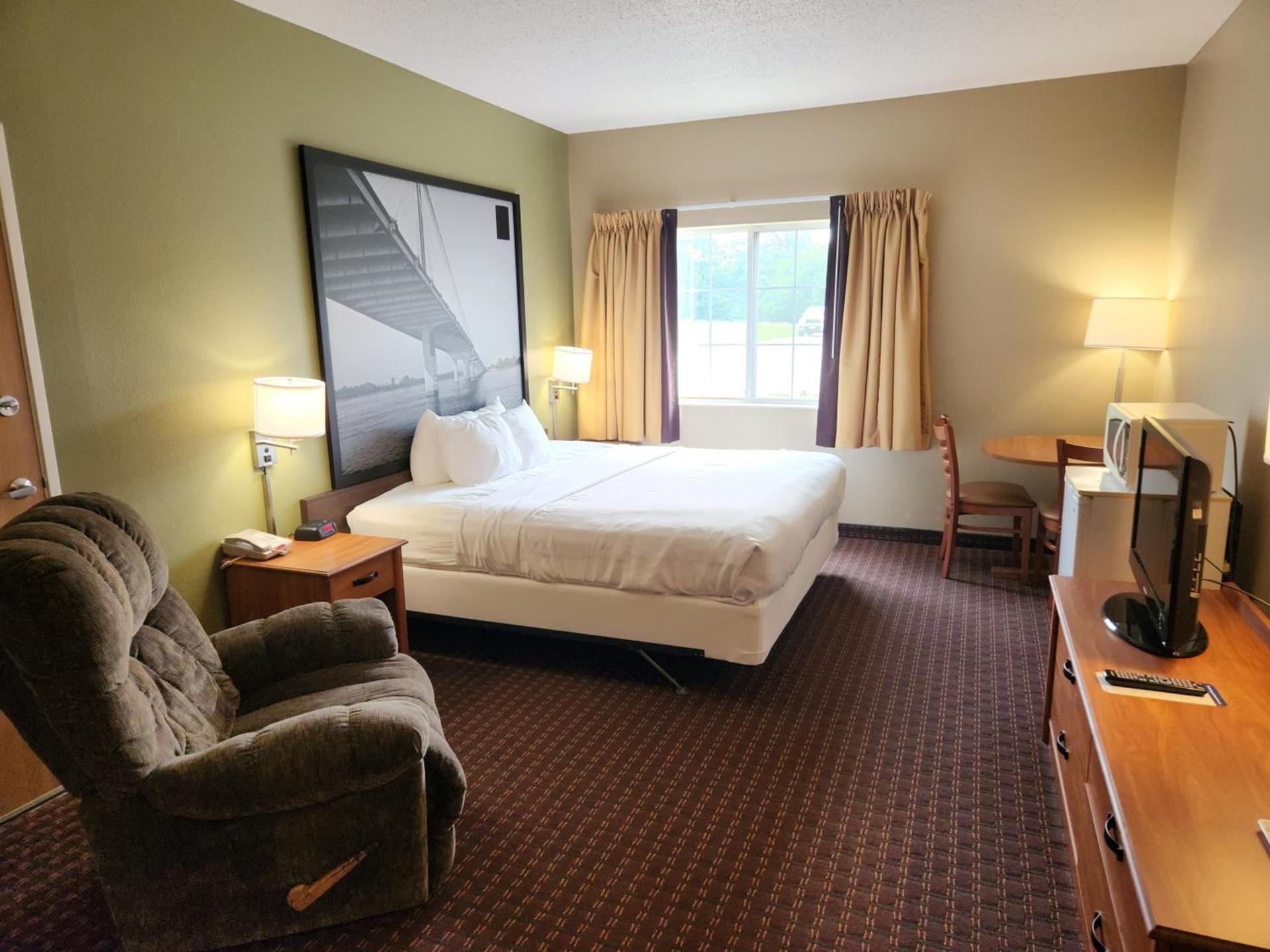 MainStay Suites LeClaire - Quad Cities photo 22