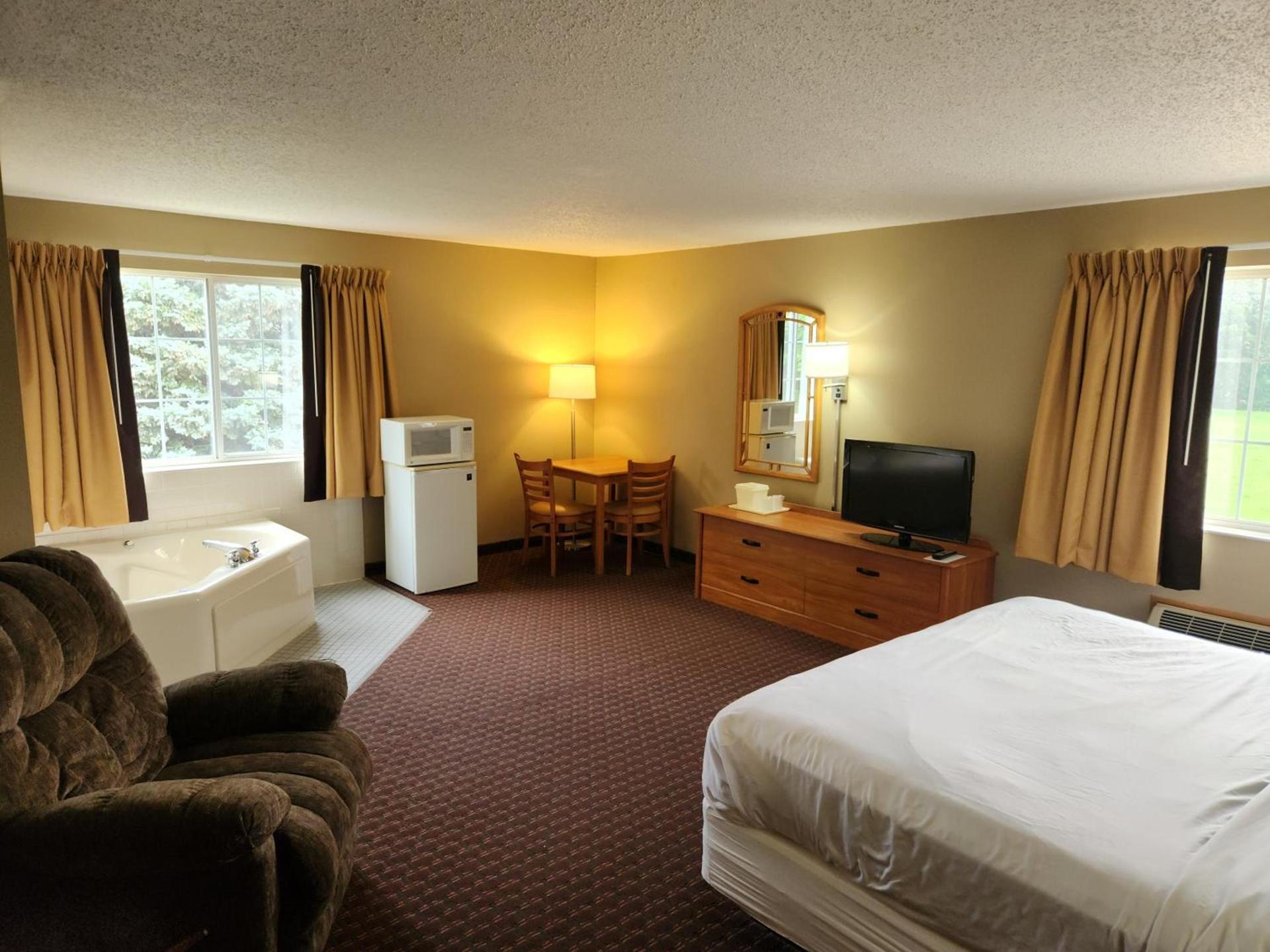 MainStay Suites LeClaire - Quad Cities photo 23