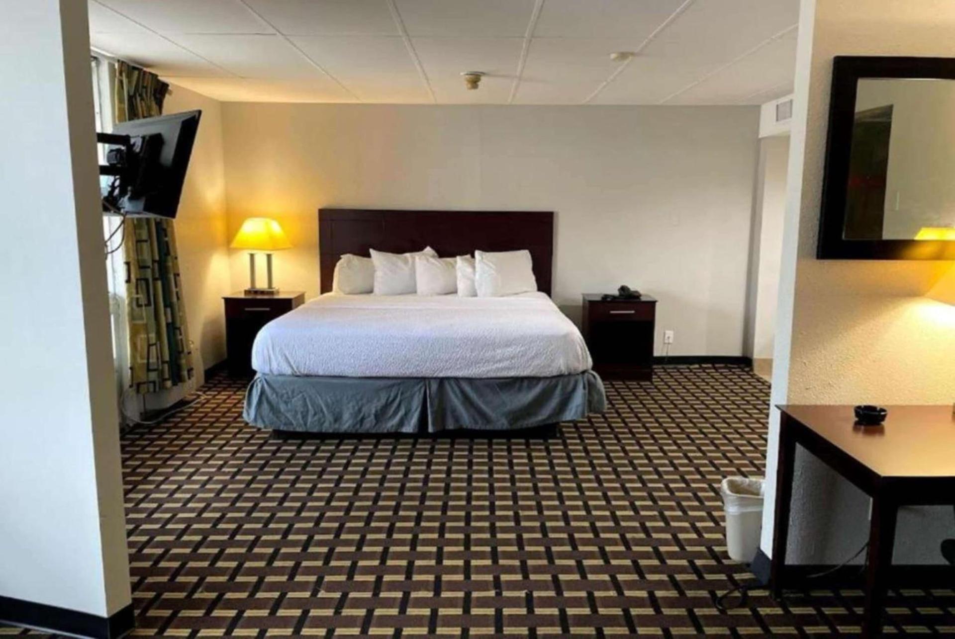 Days Inn by Wyndham Fort Wright Cincinnati Area photo 6