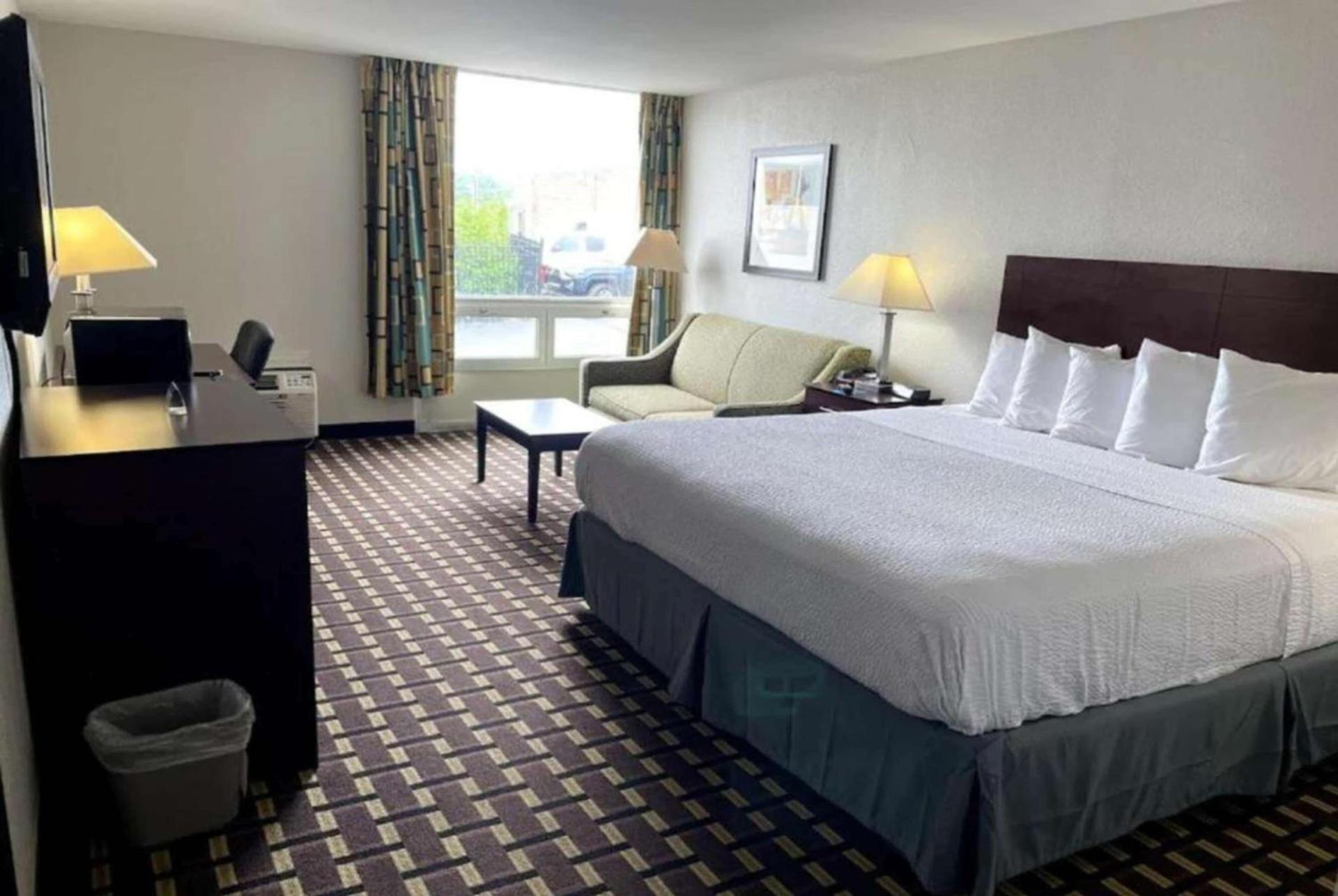 Days Inn by Wyndham Fort Wright Cincinnati Area photo 7