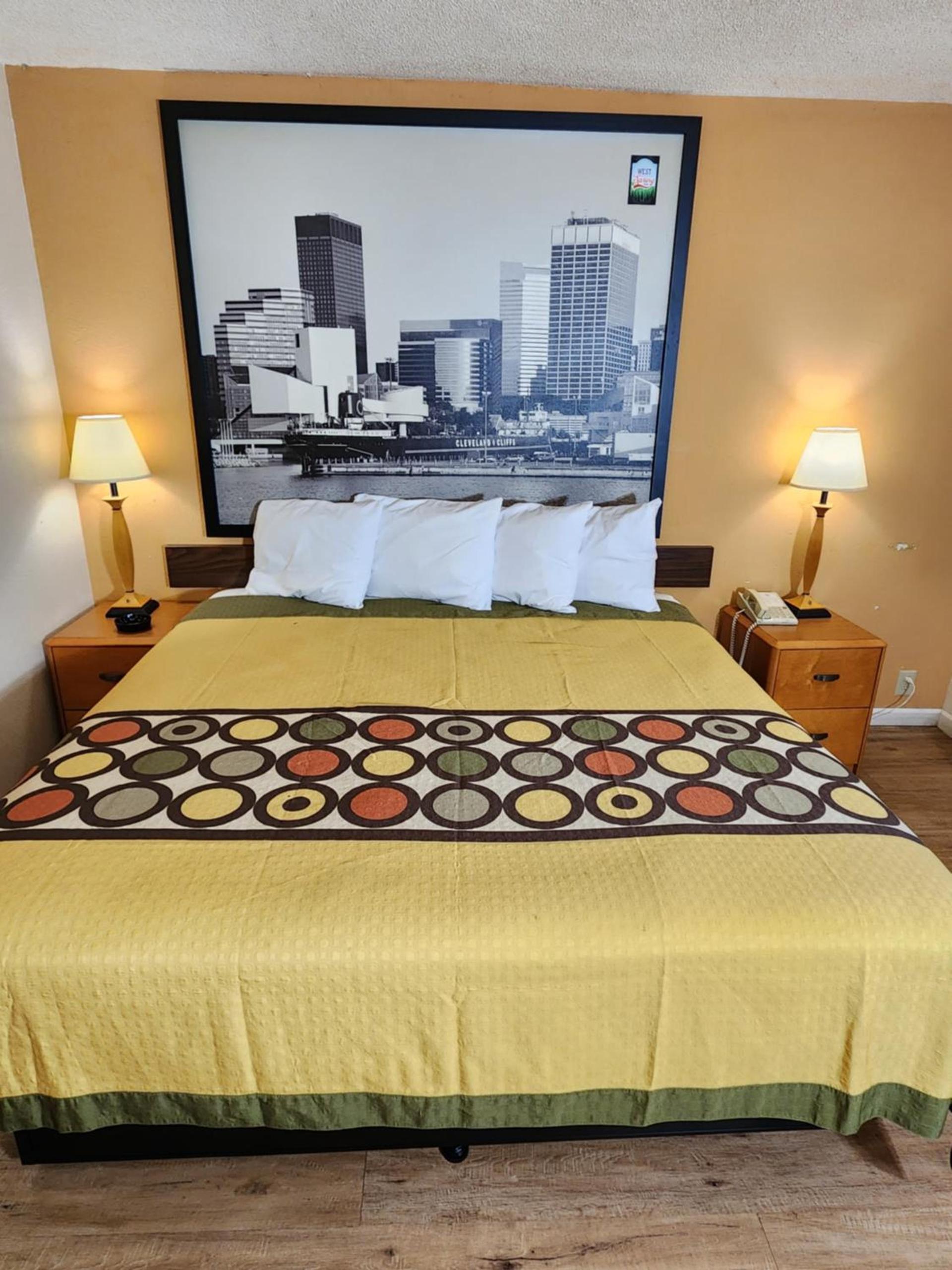 WestSpring Inn - Westlake Cleveland photo 18