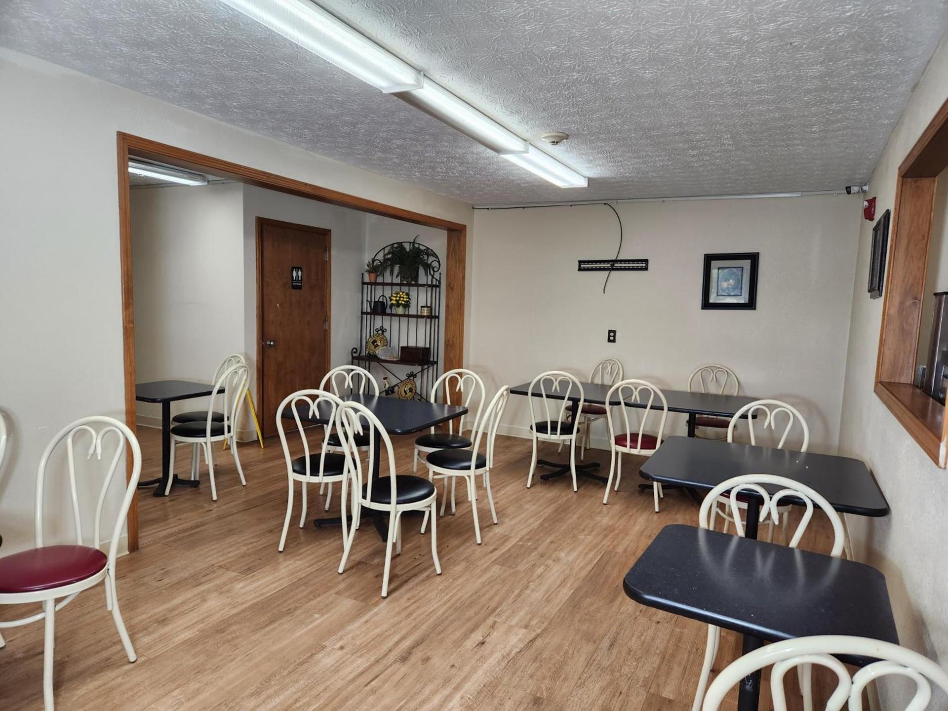 WestSpring Inn - Westlake Cleveland photo 4