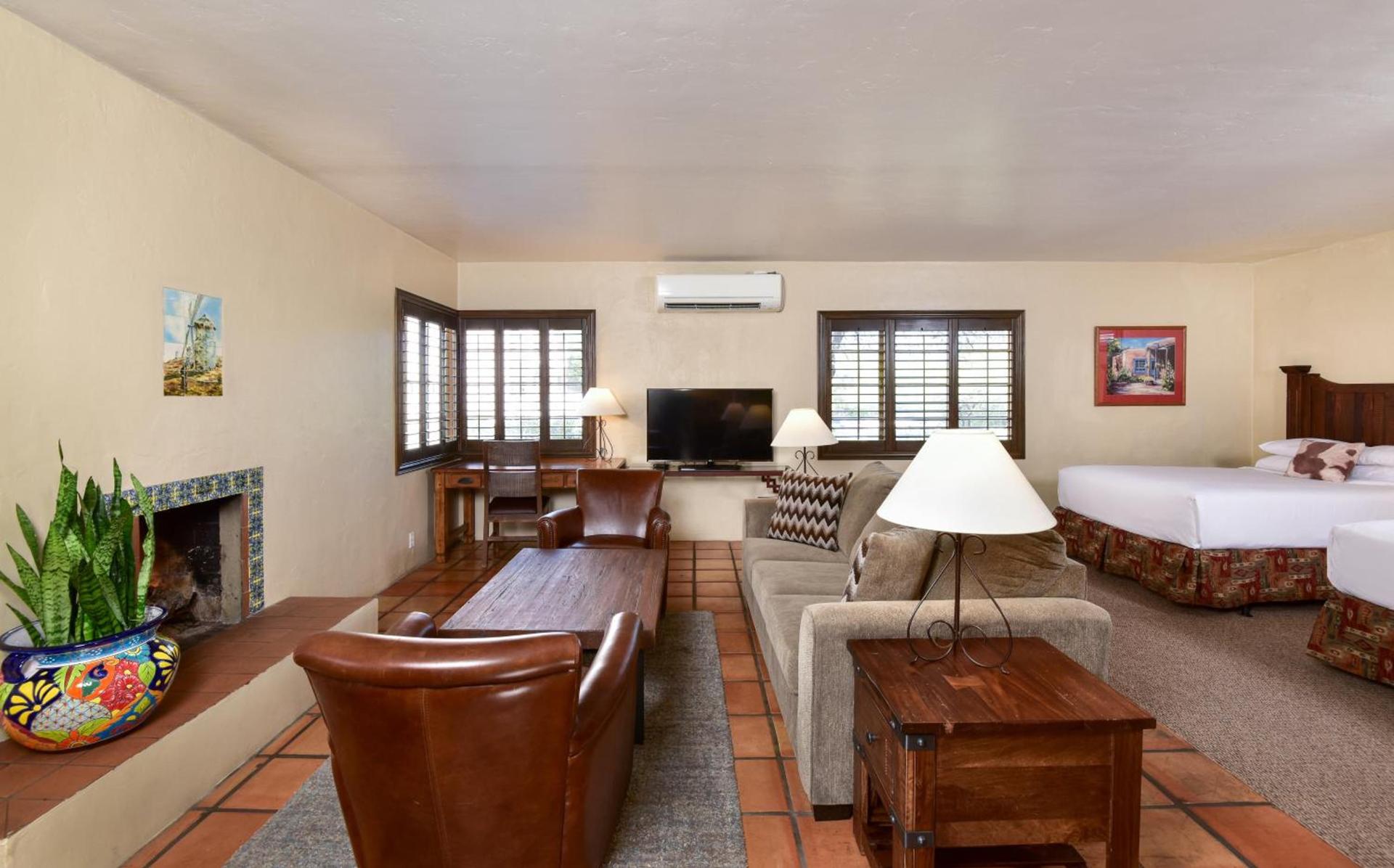 Lodge On The Desert photo 44